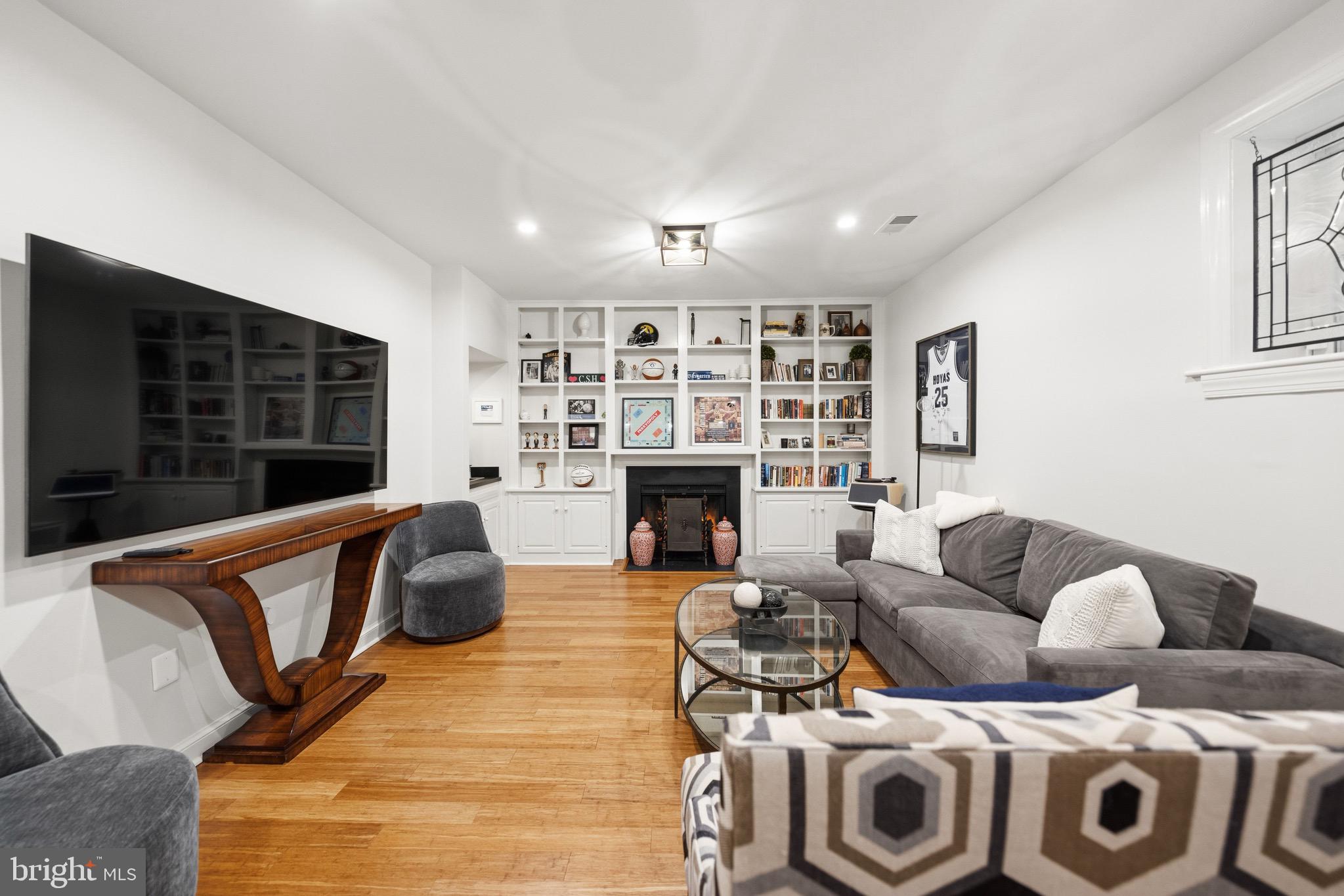 GEORGETOWN - Residential