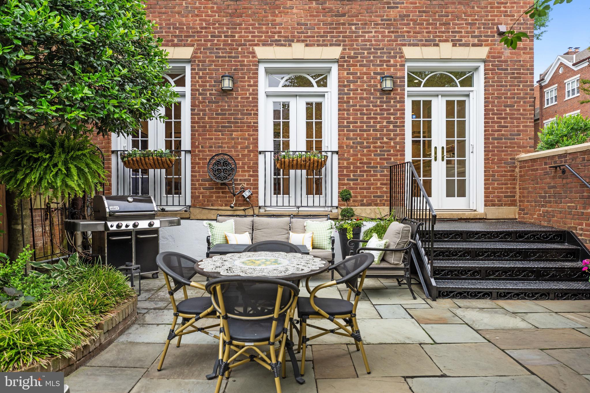 GEORGETOWN - Residential