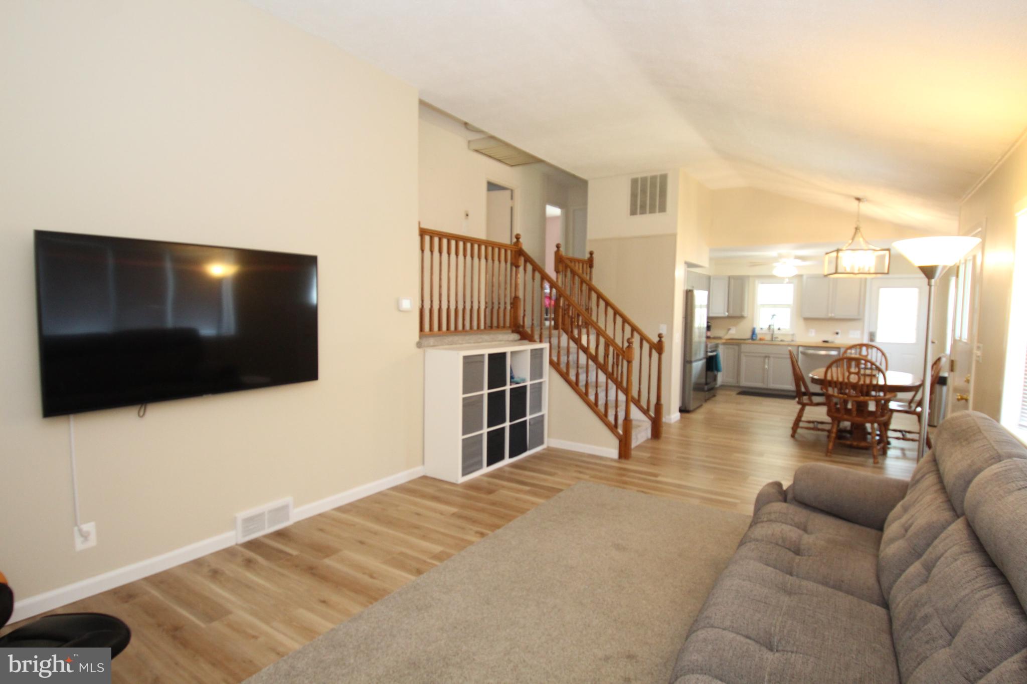 CHESTNUT HILL ESTATES - Residential