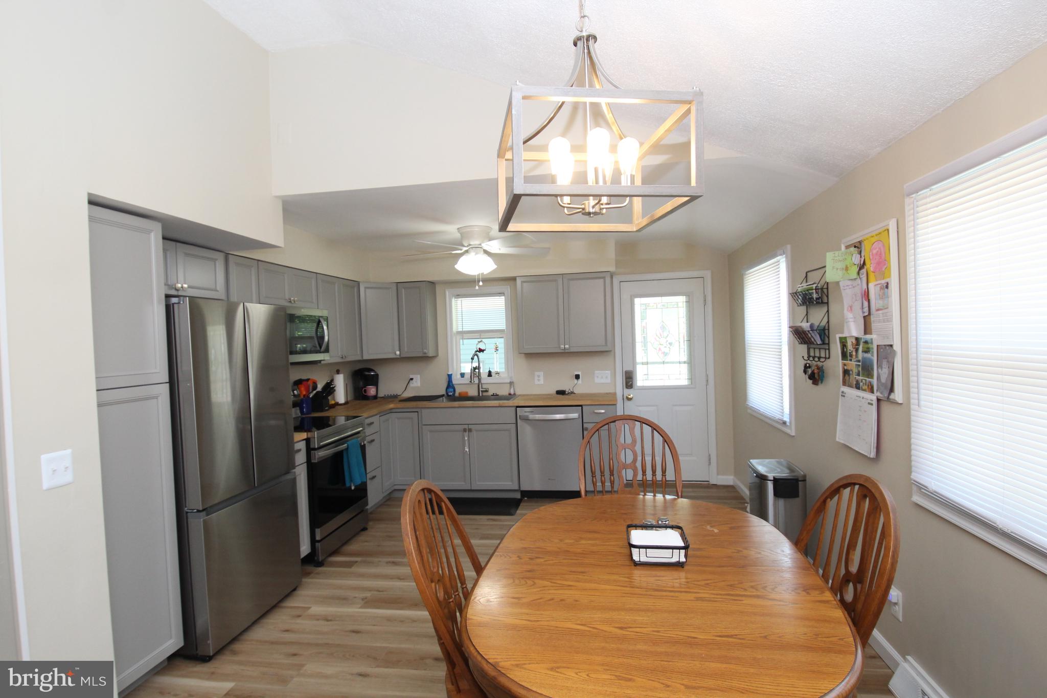 CHESTNUT HILL ESTATES - Residential