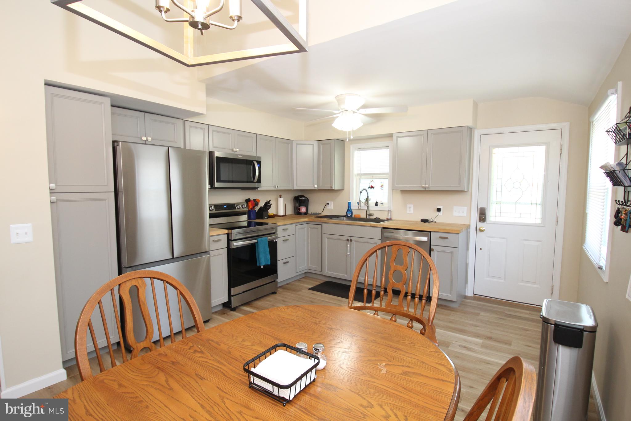 CHESTNUT HILL ESTATES - Residential