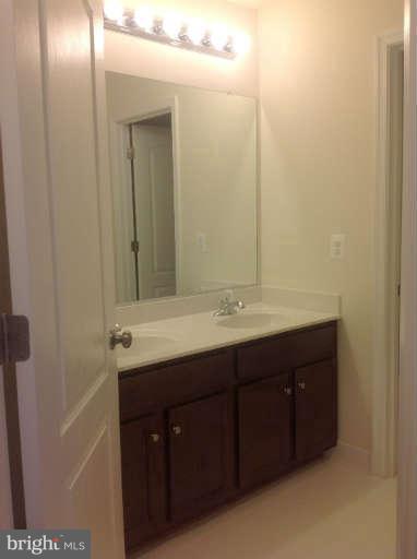 STONE RIDGE SOUTH - Residential Lease