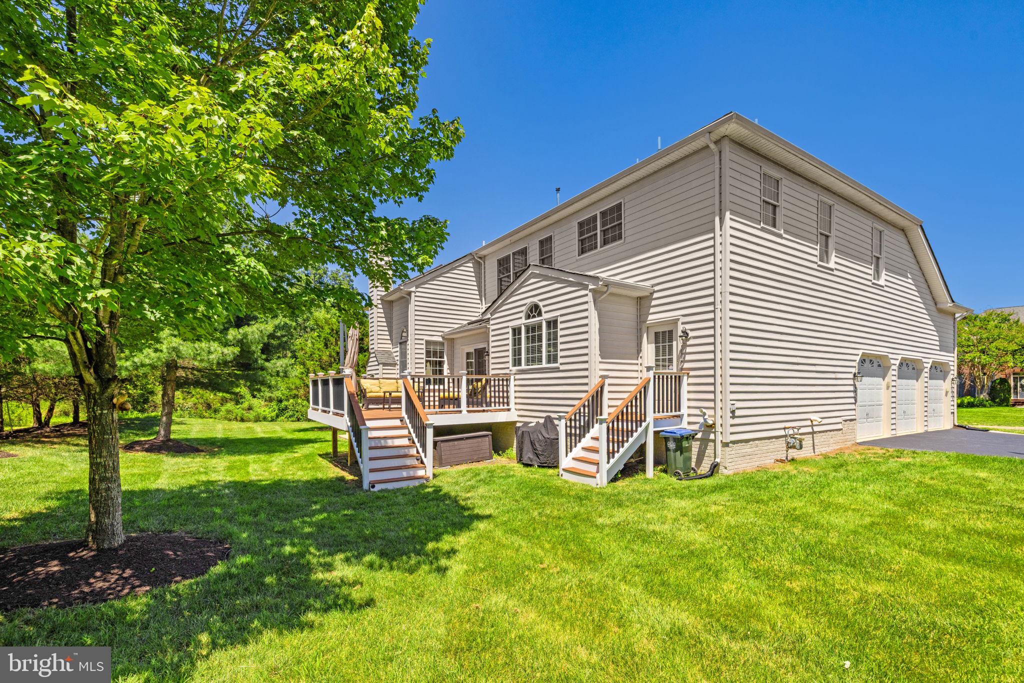 SOUTH RIDING - Residential