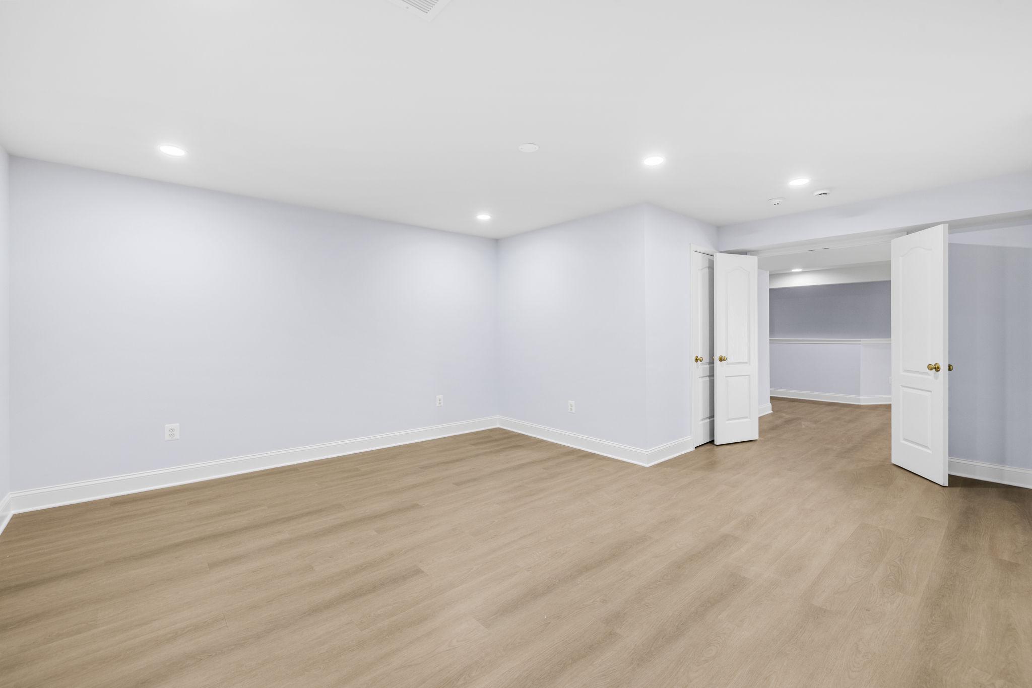 SOUTH RIDING - Residential