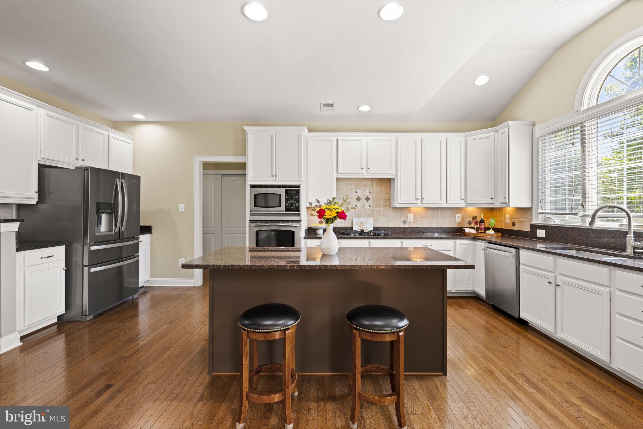 SOUTH RIDING - Residential