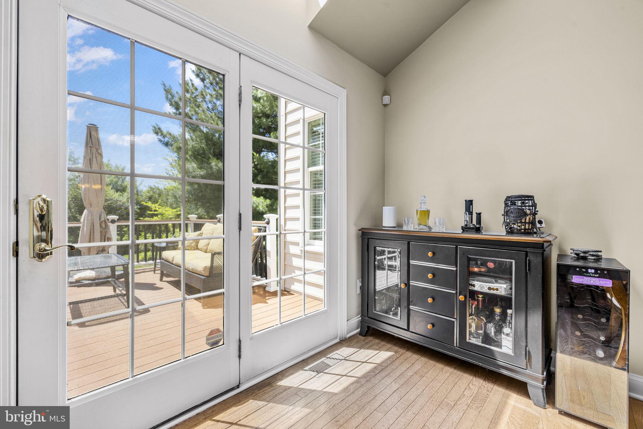 SOUTH RIDING - Residential