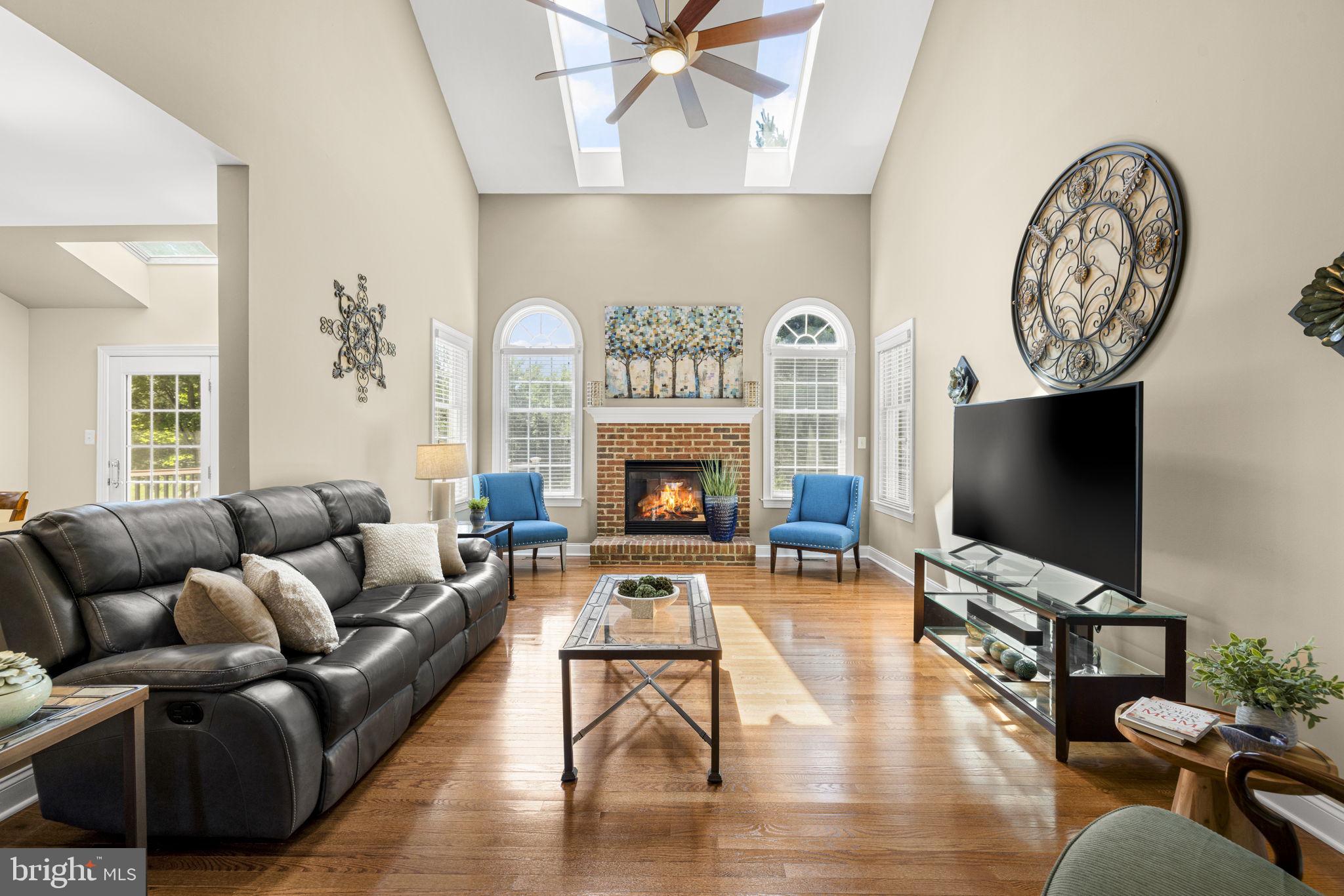 SOUTH RIDING - Residential