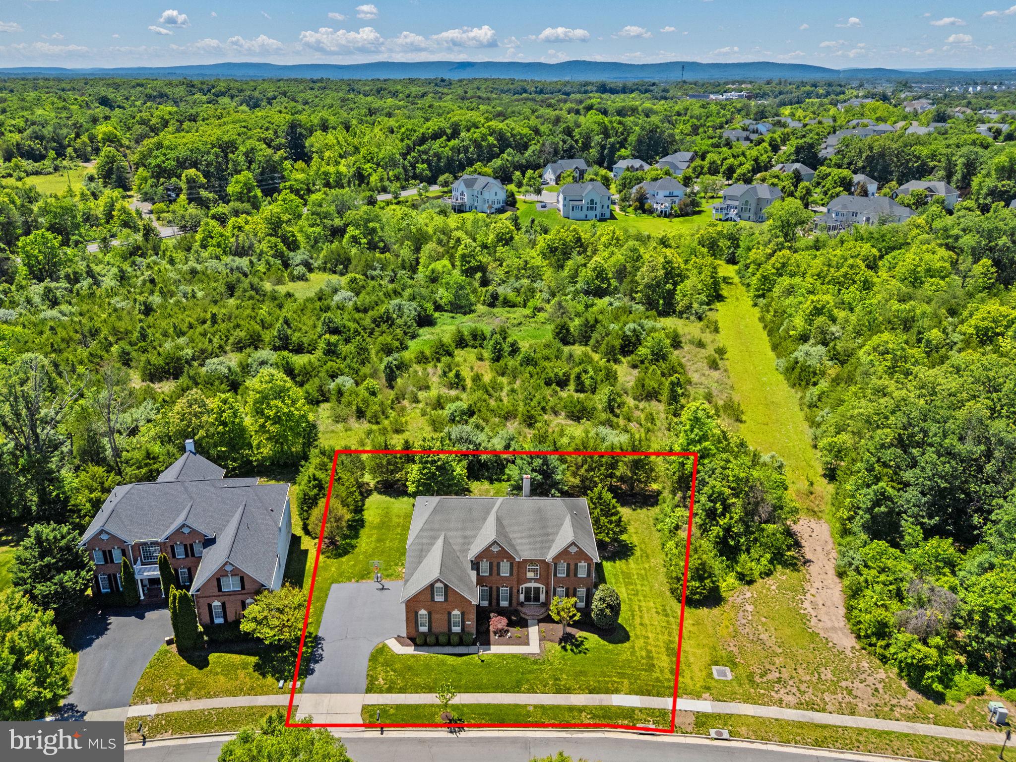 SOUTH RIDING - Residential