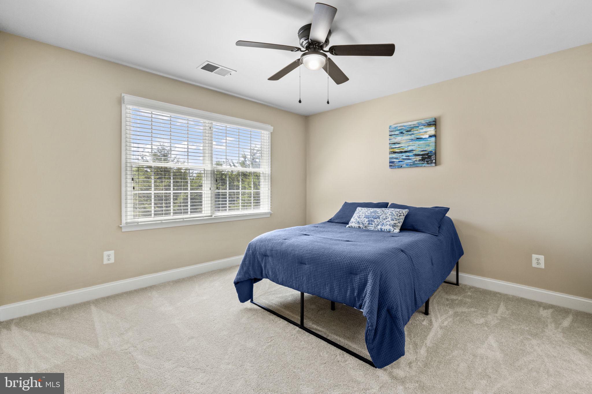 SOUTH RIDING - Residential