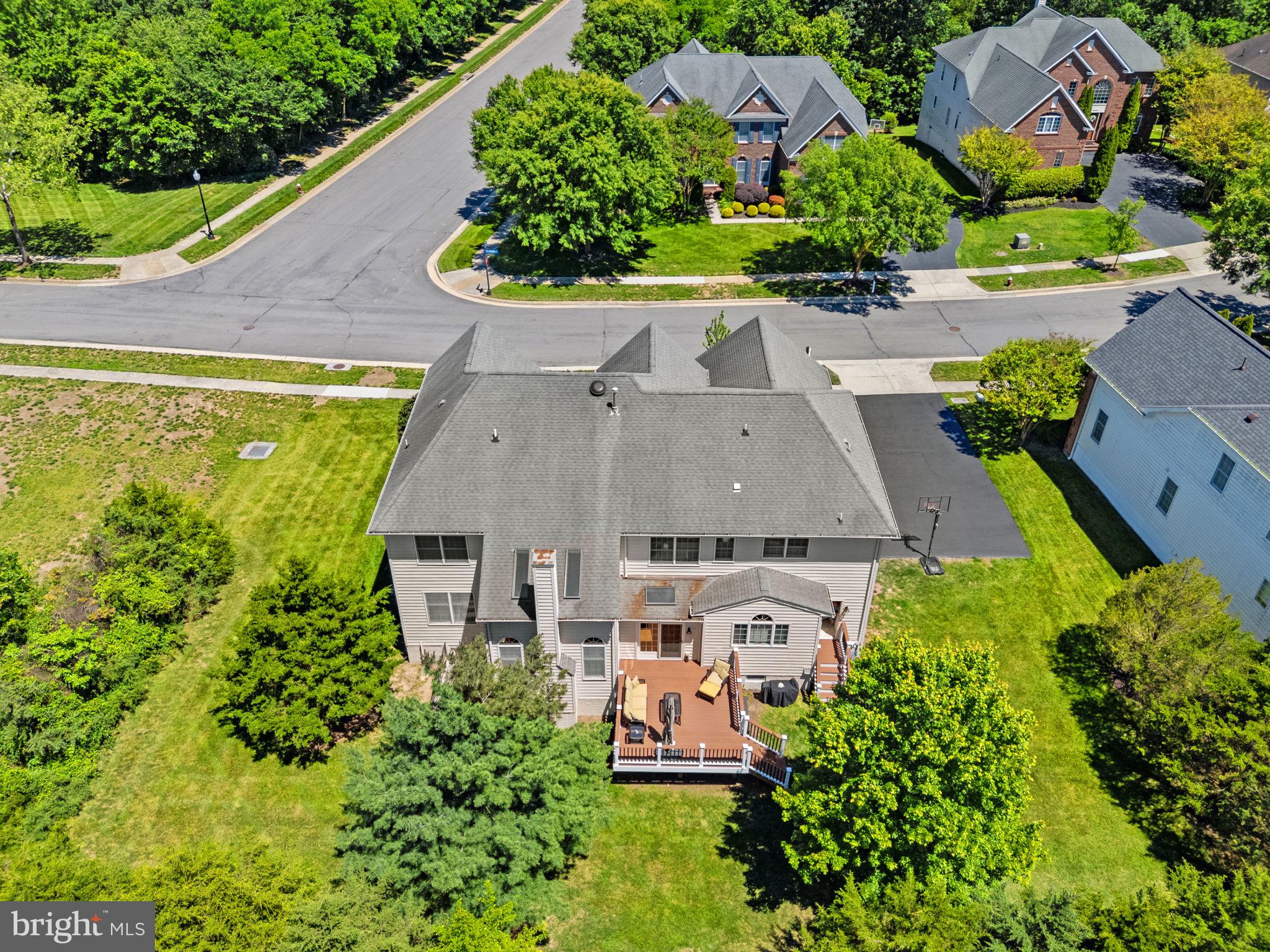SOUTH RIDING - Residential