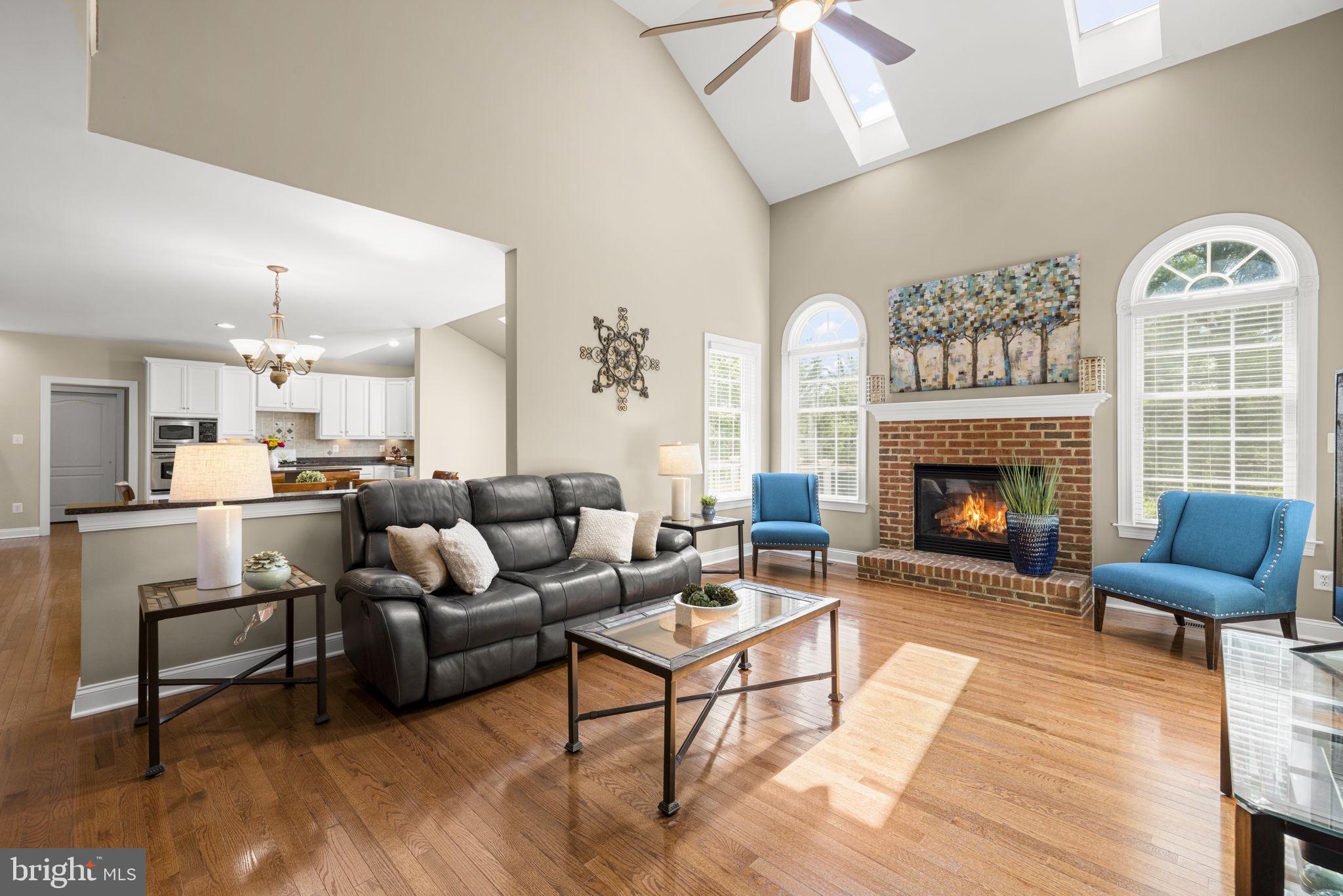 SOUTH RIDING - Residential