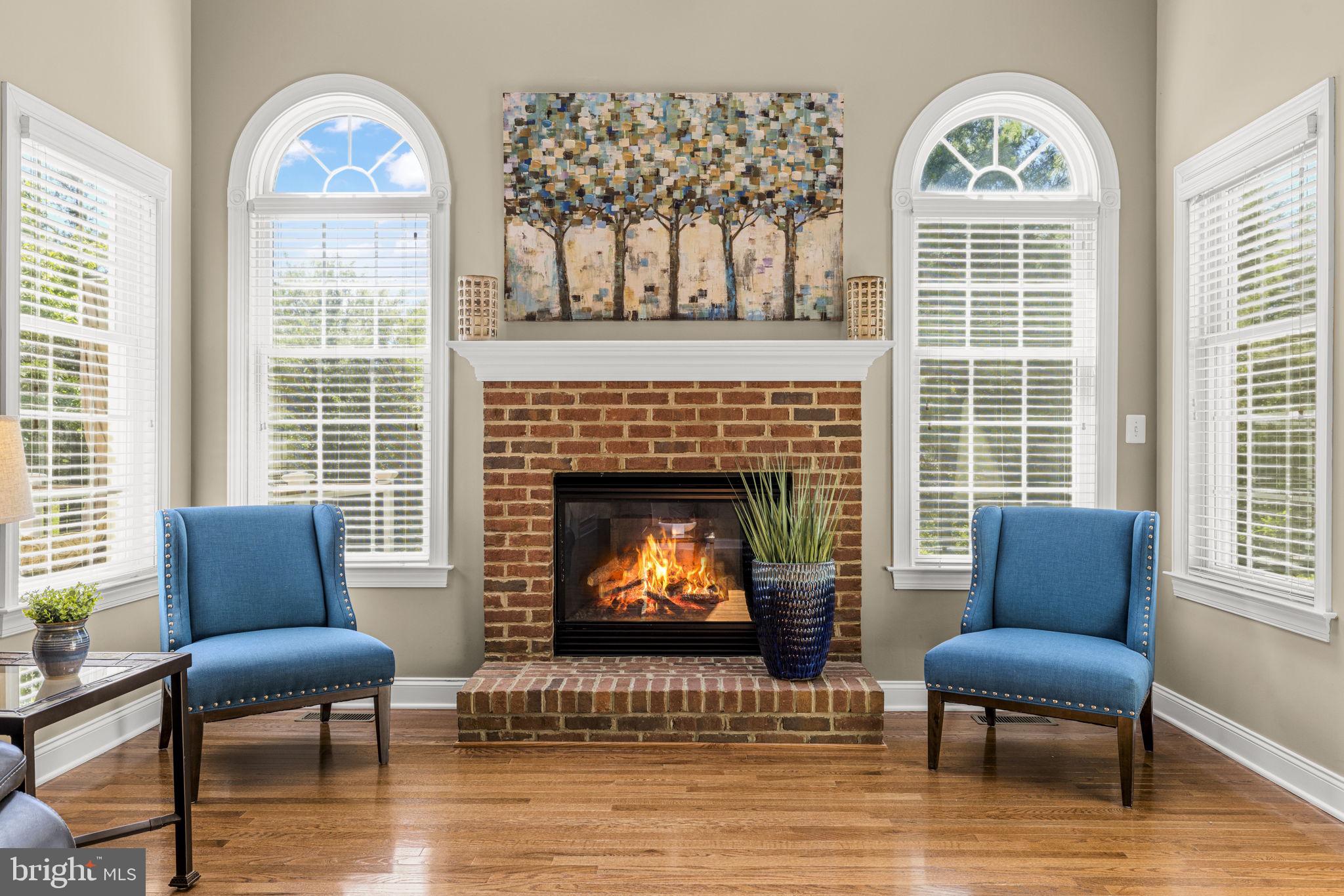SOUTH RIDING - Residential