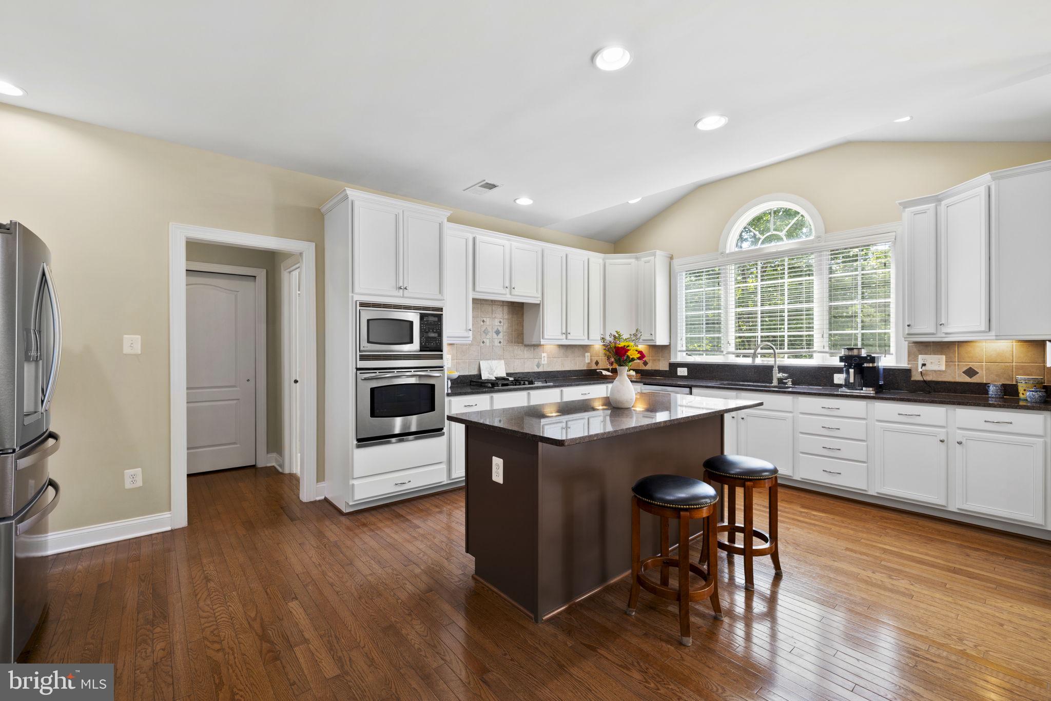 SOUTH RIDING - Residential