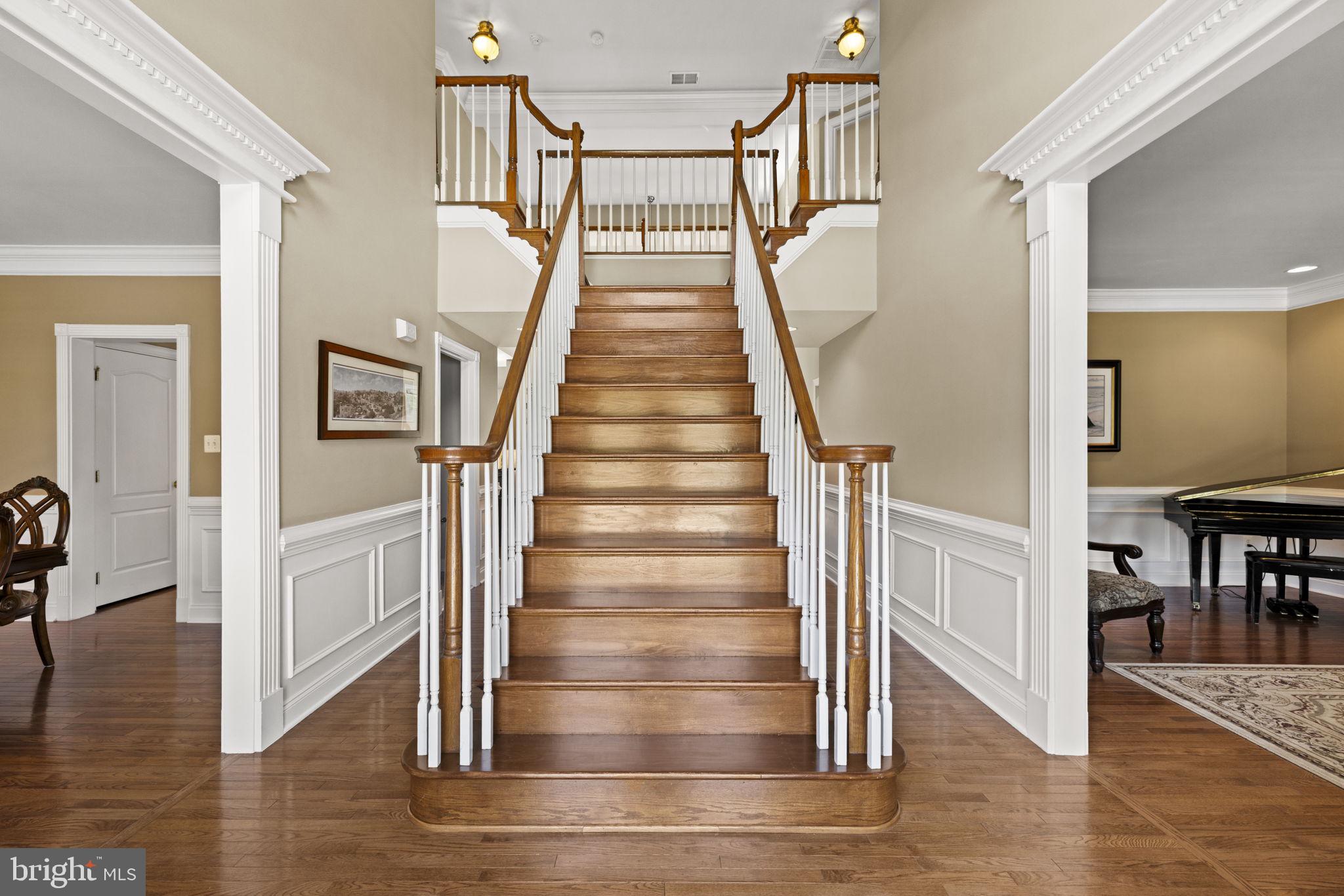 SOUTH RIDING - Residential
