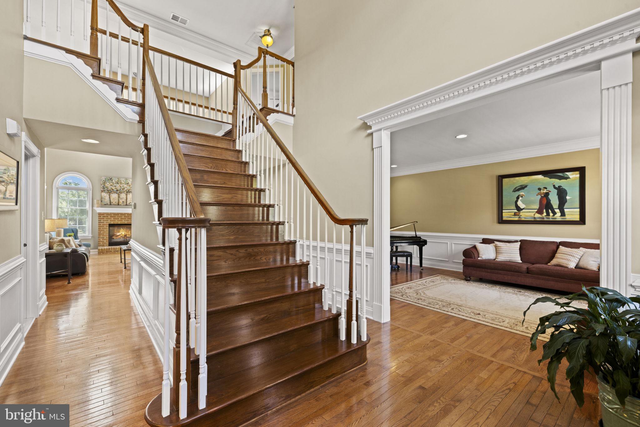 SOUTH RIDING - Residential