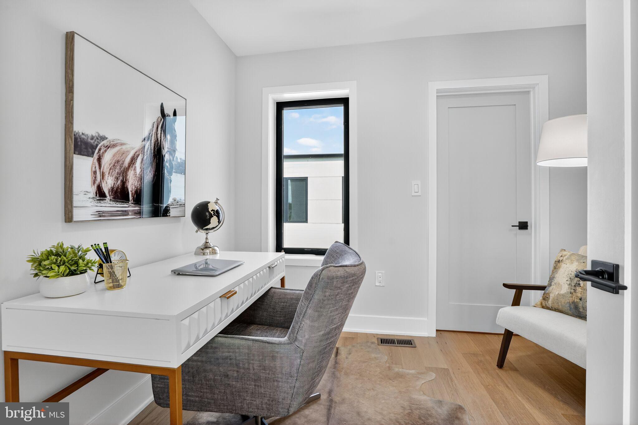 ADAMS MORGAN - Residential