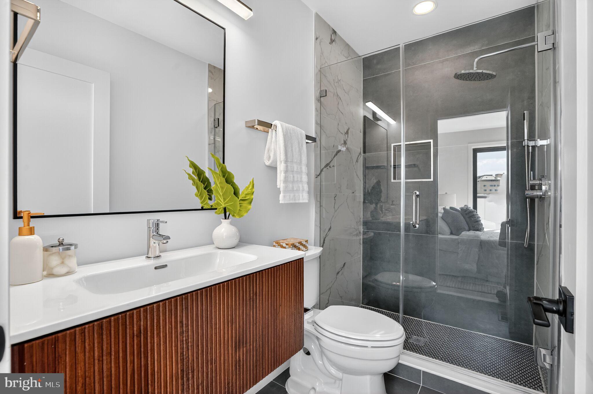 ADAMS MORGAN - Residential