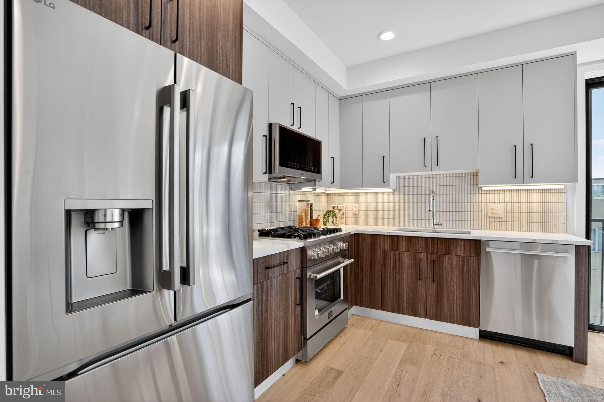 ADAMS MORGAN - Residential