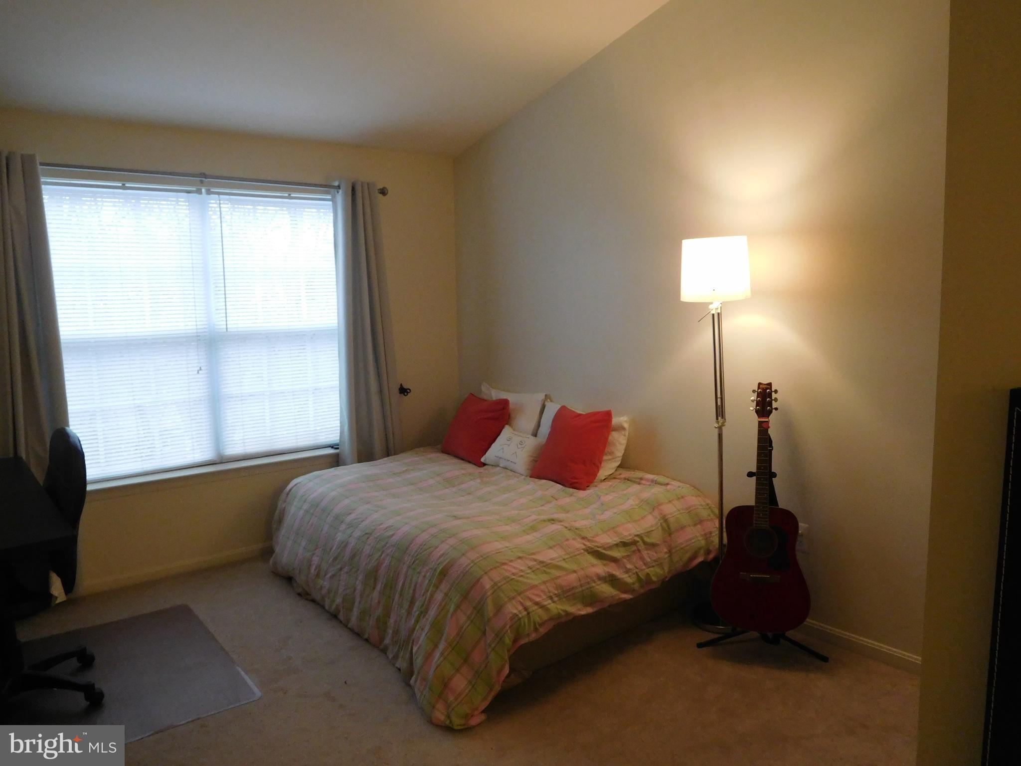 FOUNDERS WALK - Residential Lease