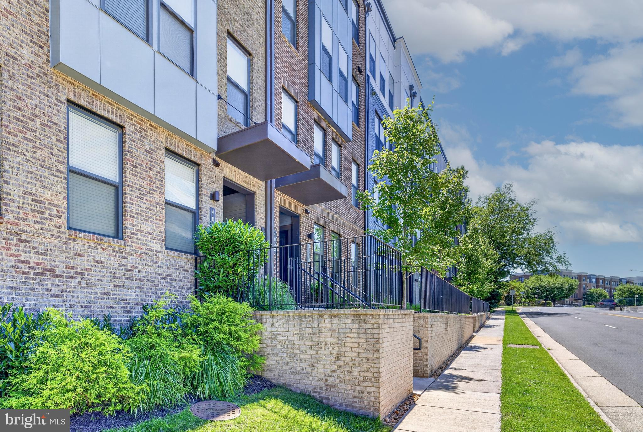 PARK AT FAIR OAKS - Residential