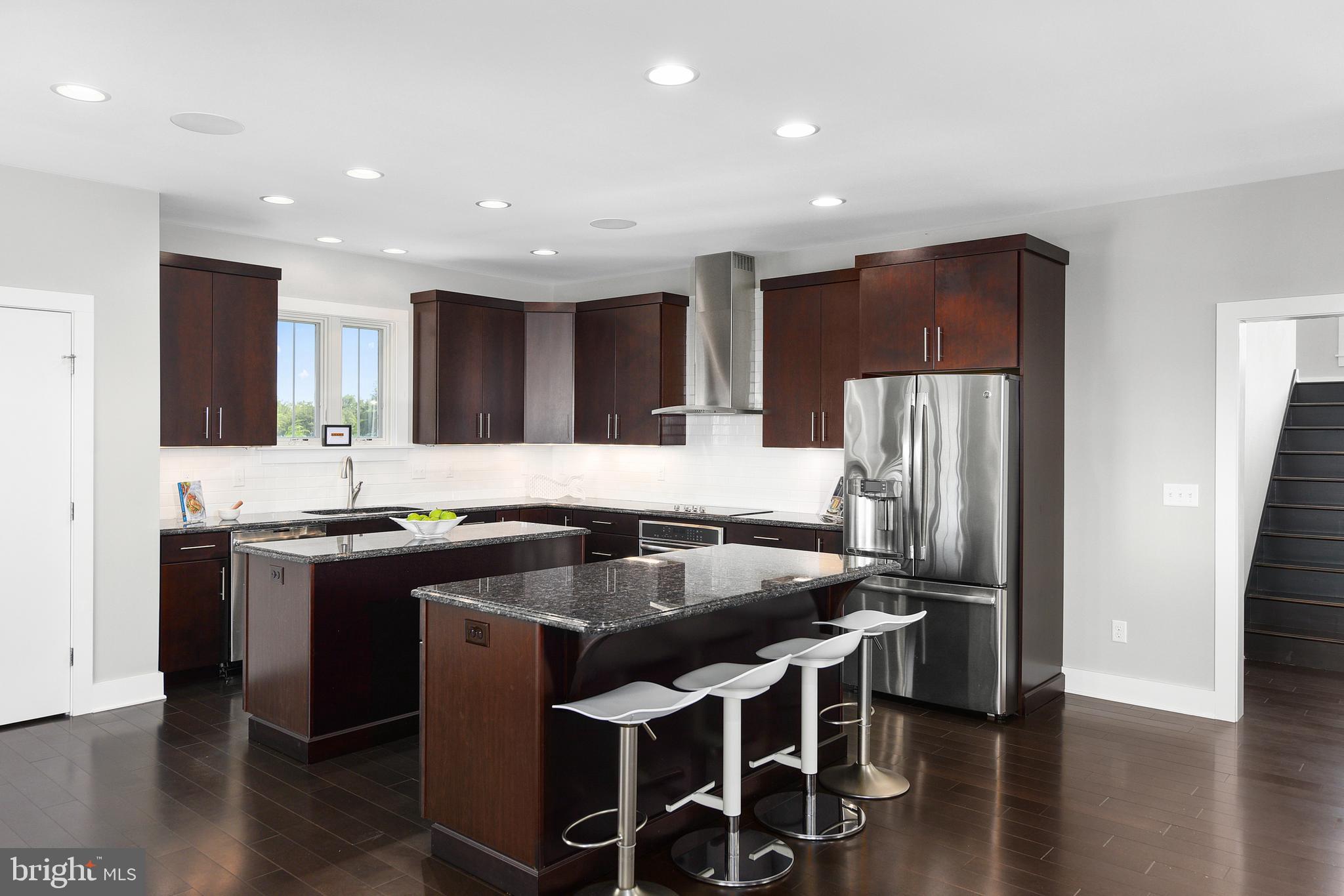 BACK BAY COVE - Residential