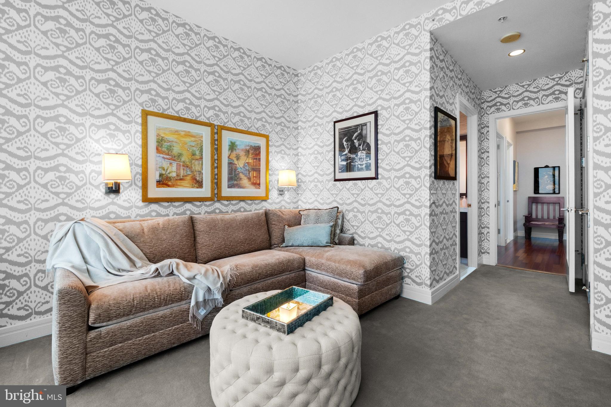CENTER CITY - Residential