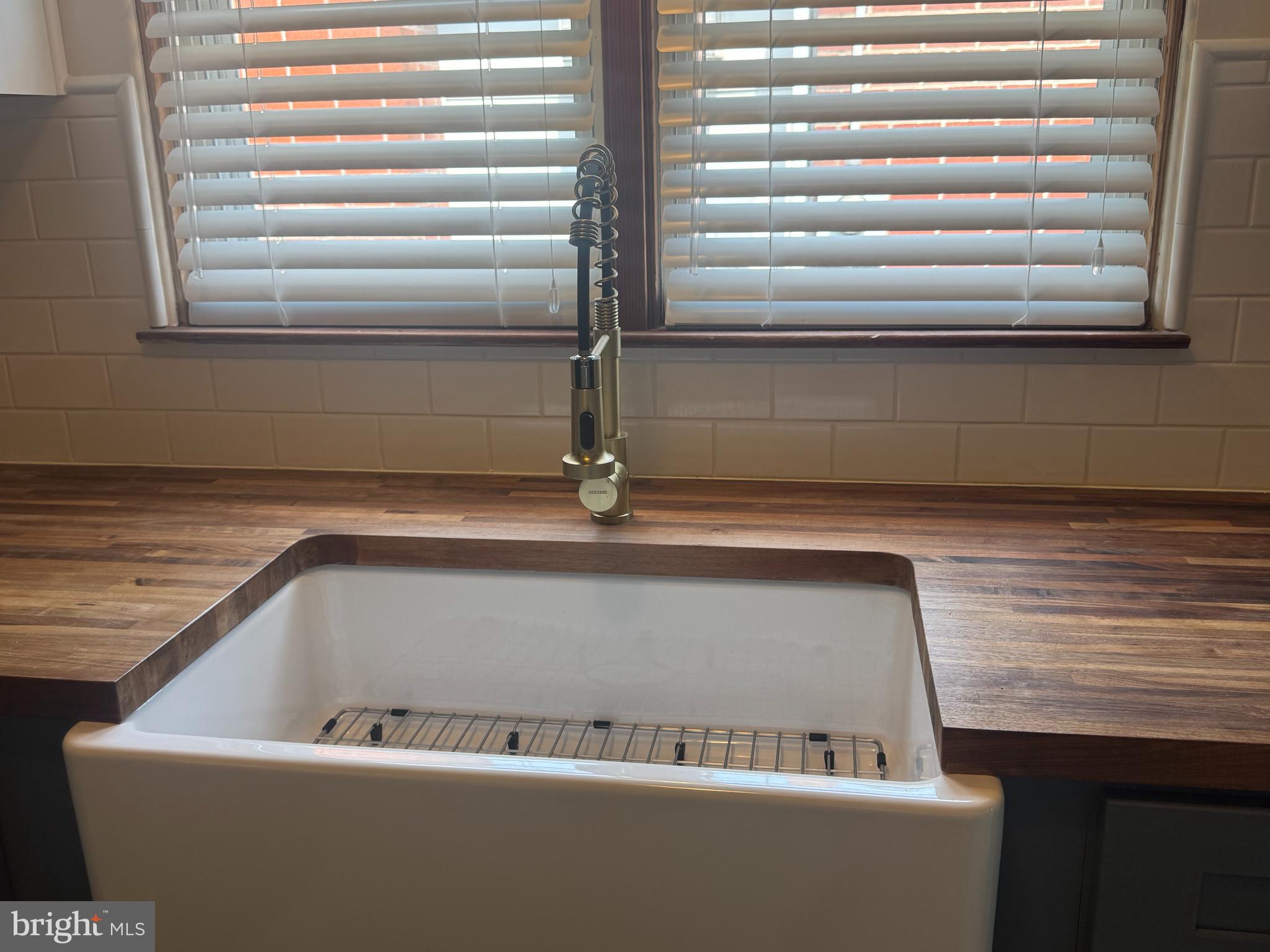 JOHNSON HEIGHTS - Residential