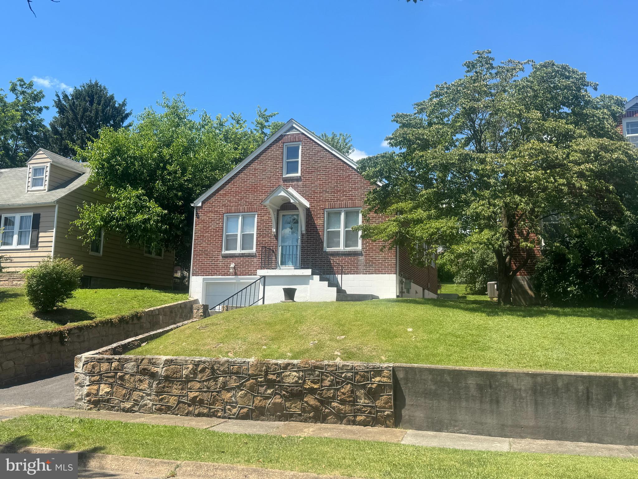 JOHNSON HEIGHTS - Residential