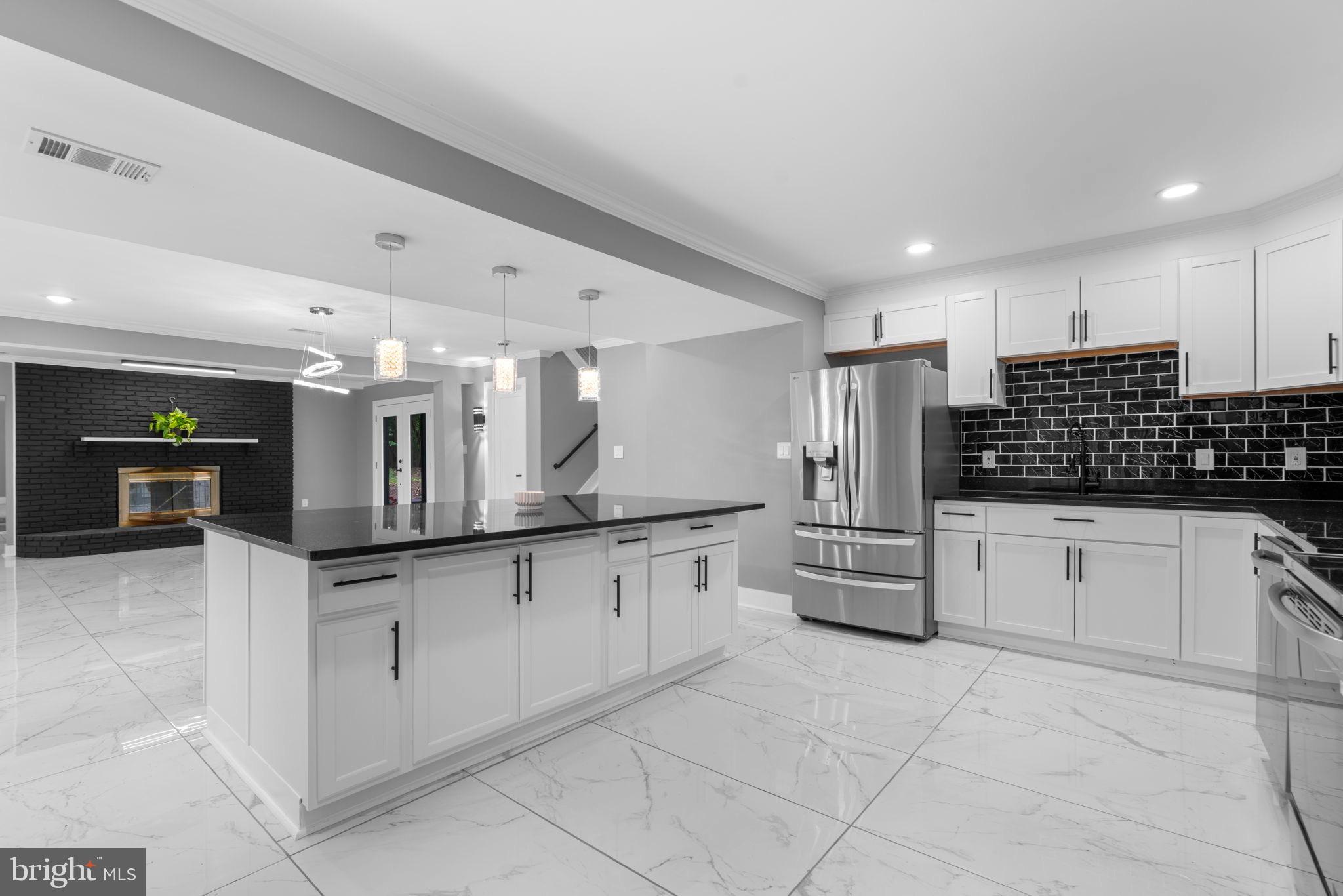 CROWNSVILLE - Residential