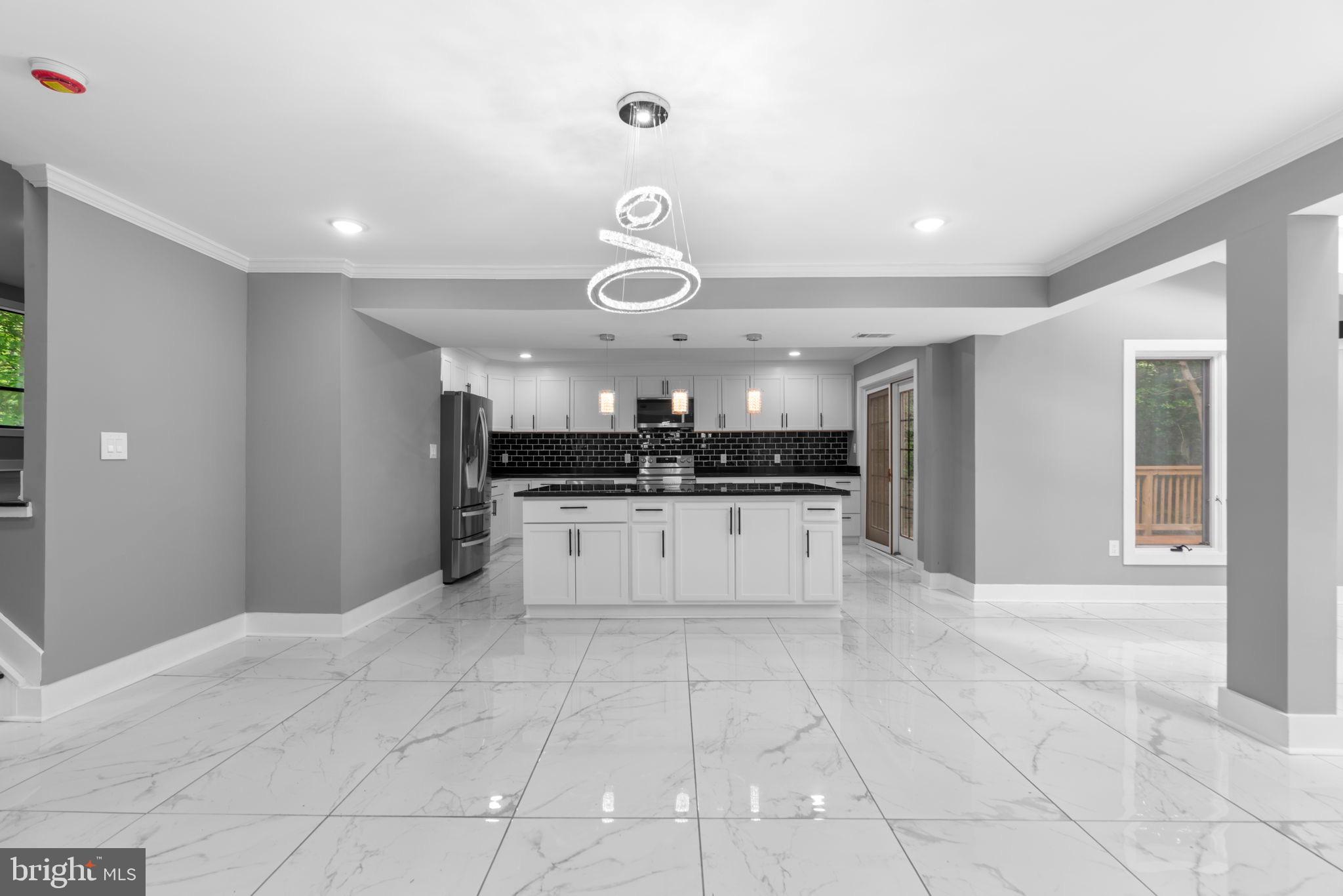 CROWNSVILLE - Residential