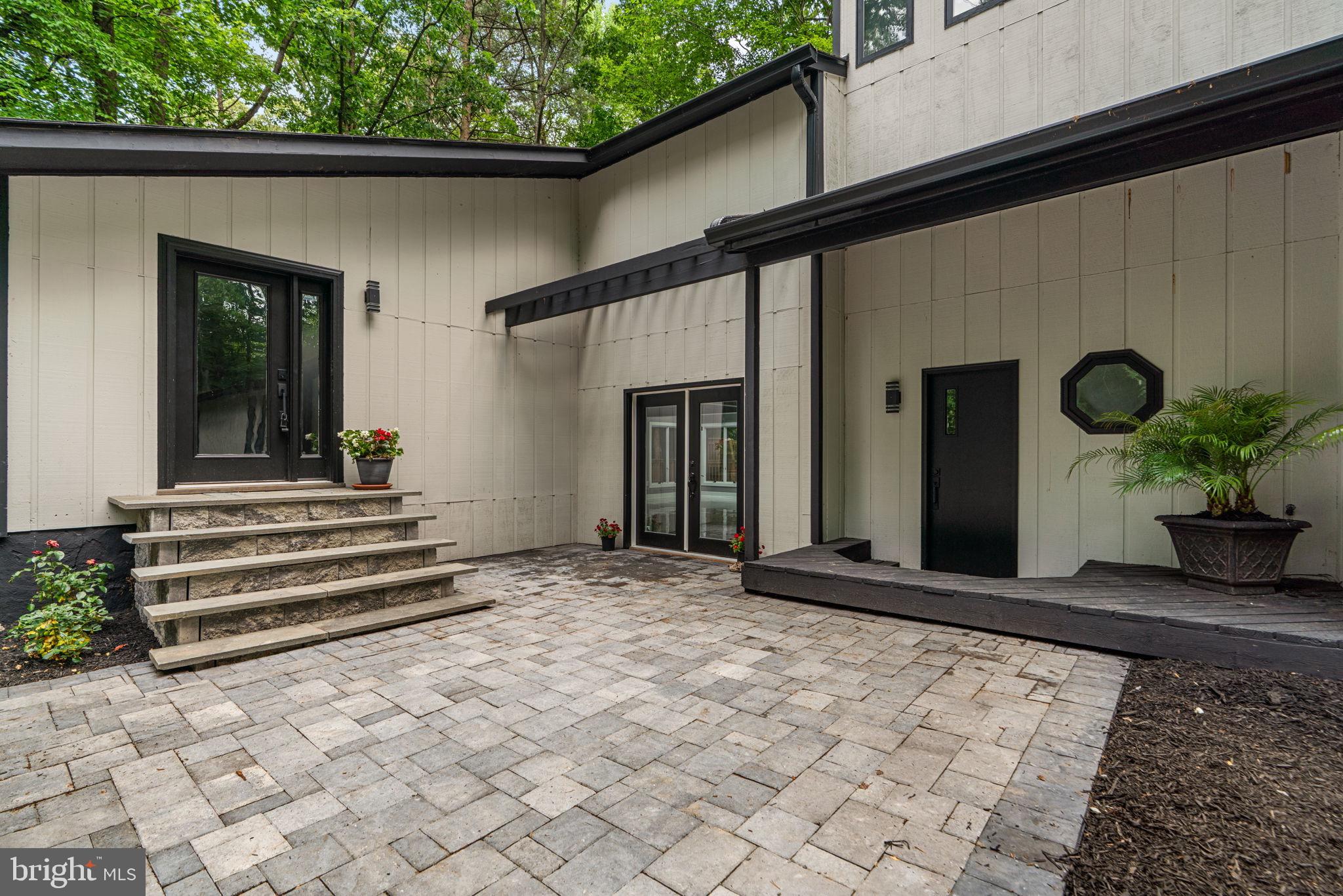 CROWNSVILLE - Residential