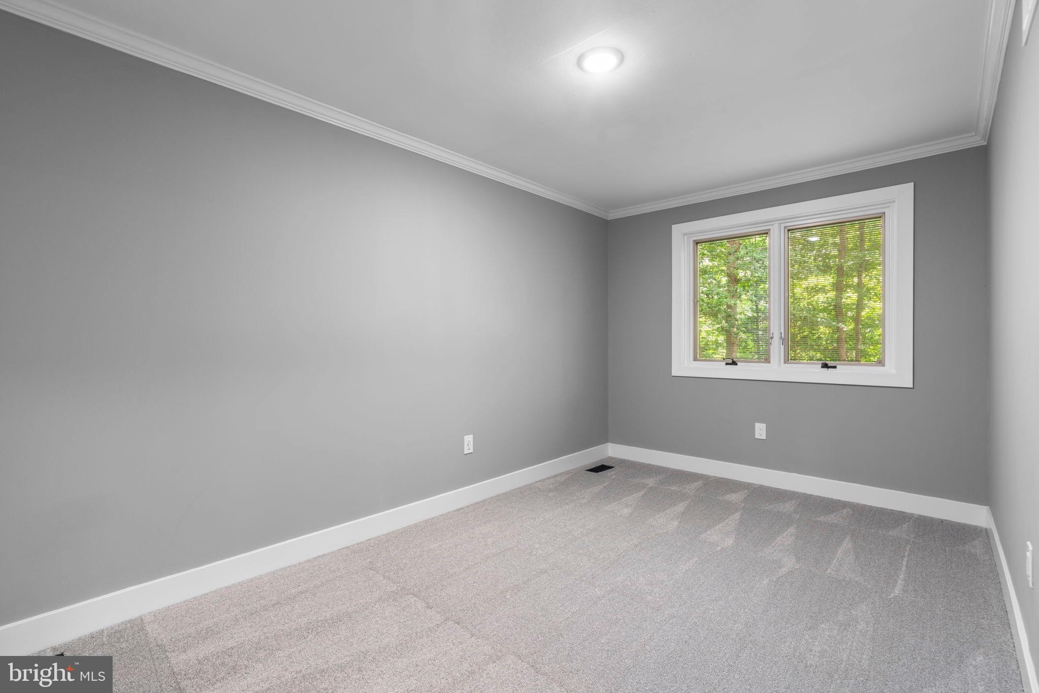 CROWNSVILLE - Residential