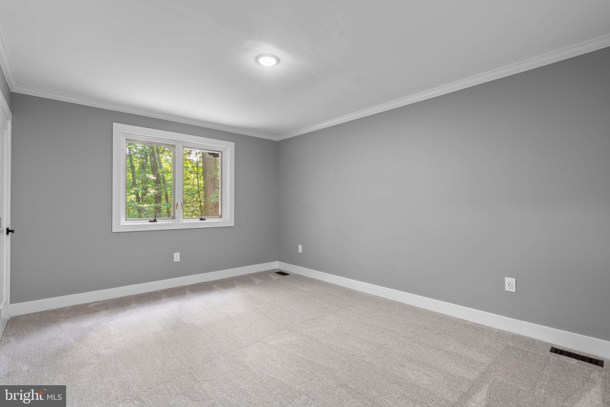 CROWNSVILLE - Residential