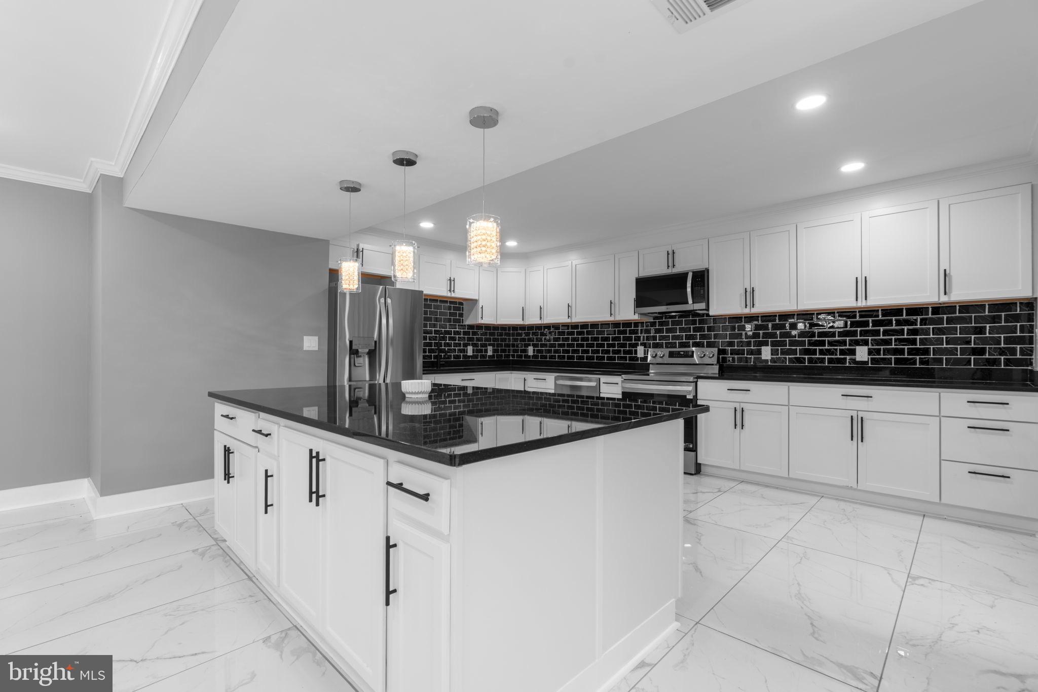 CROWNSVILLE - Residential
