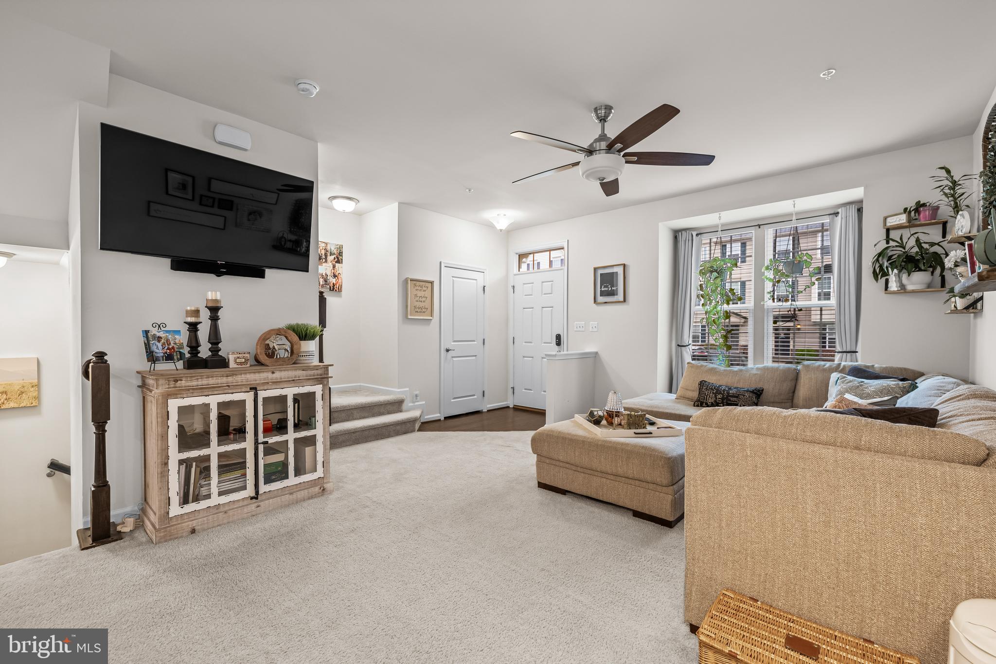 LOGANS RESERVE - Residential