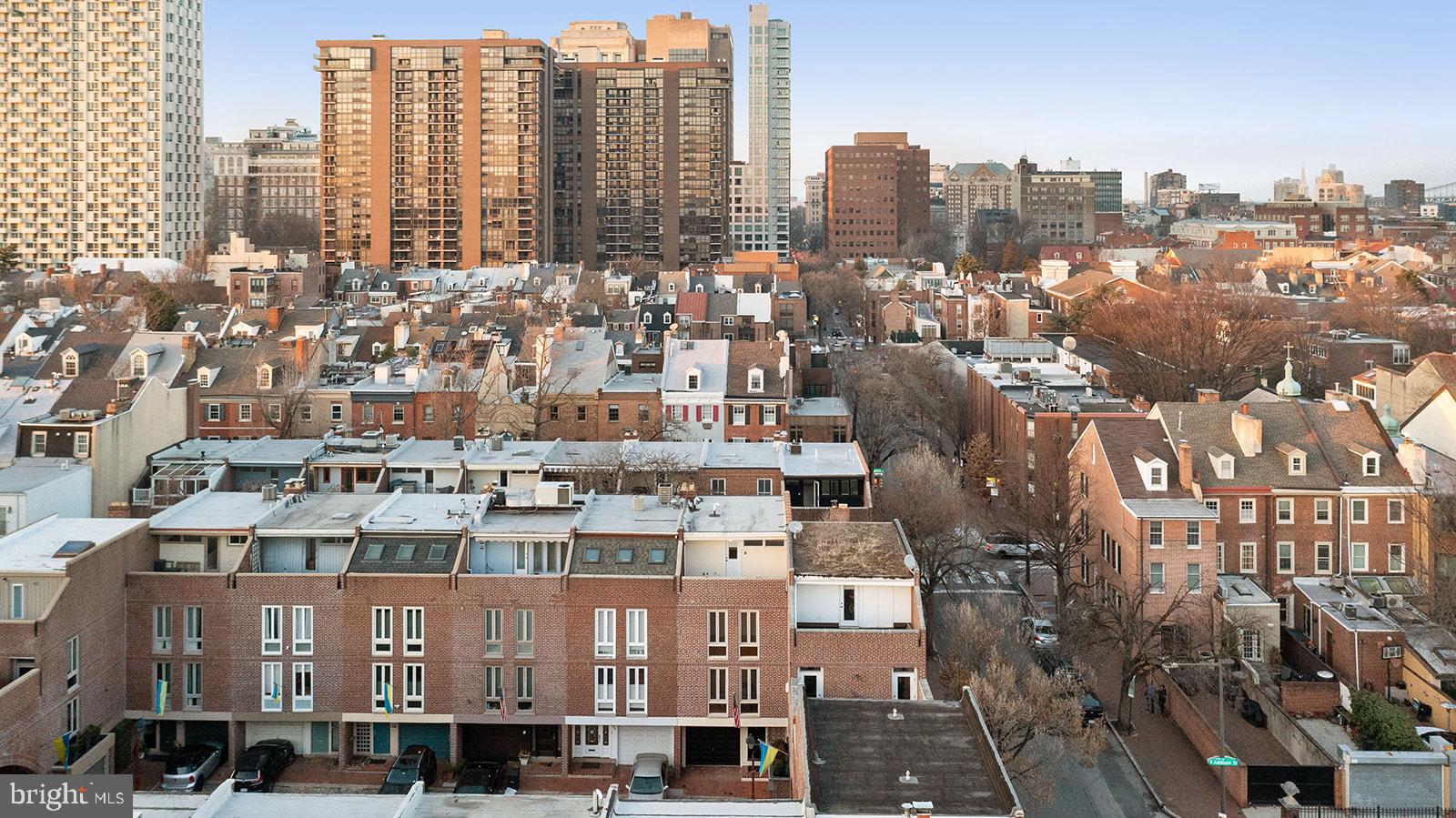 SOCIETY HILL - Residential