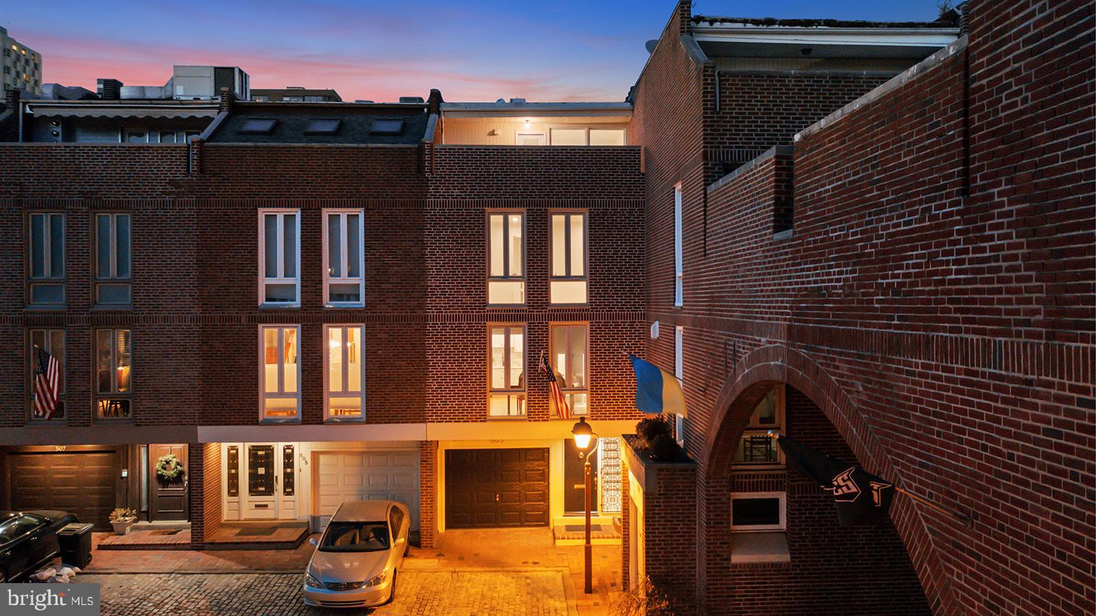 SOCIETY HILL - Residential