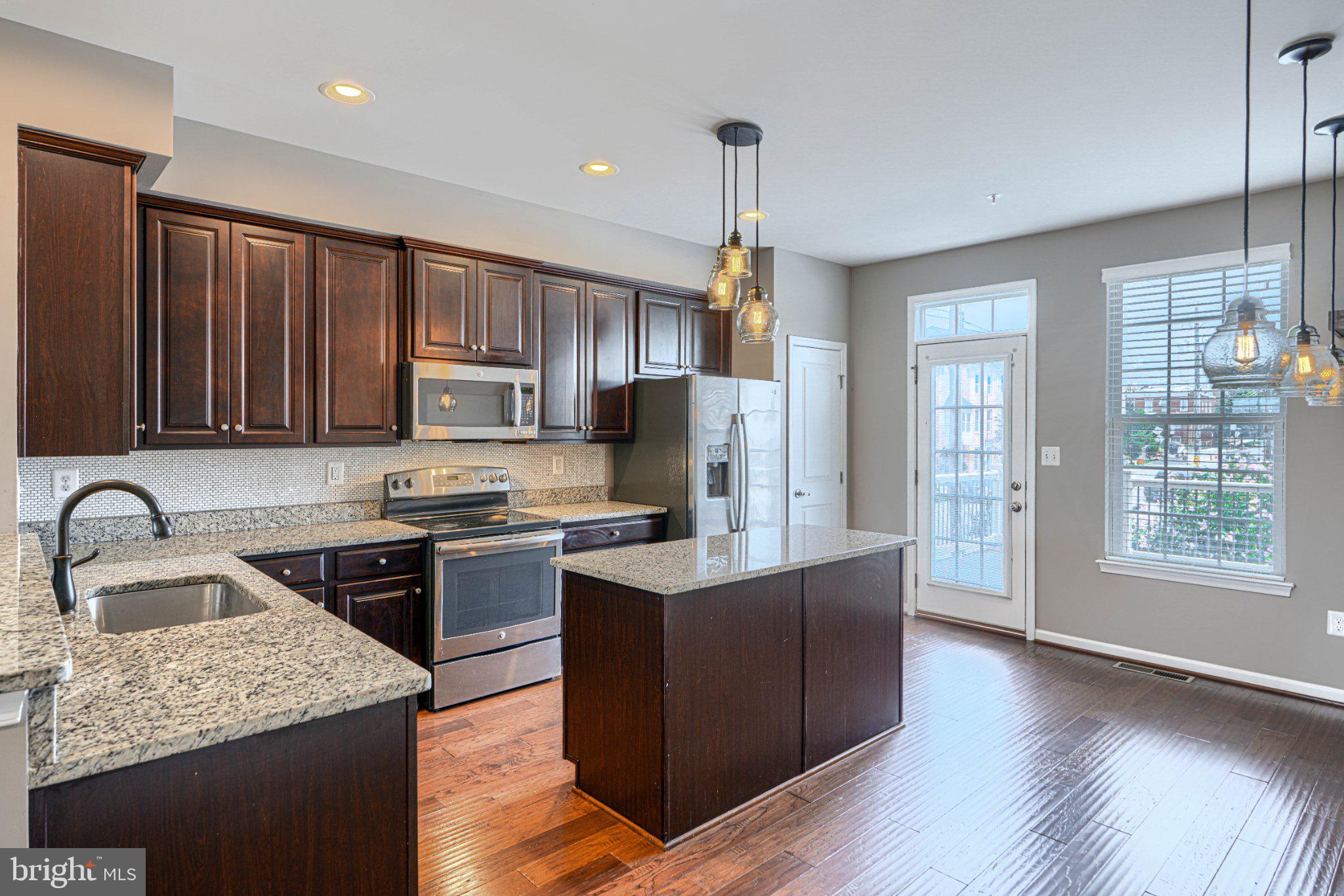 O'DONNELL SQUARE - Residential