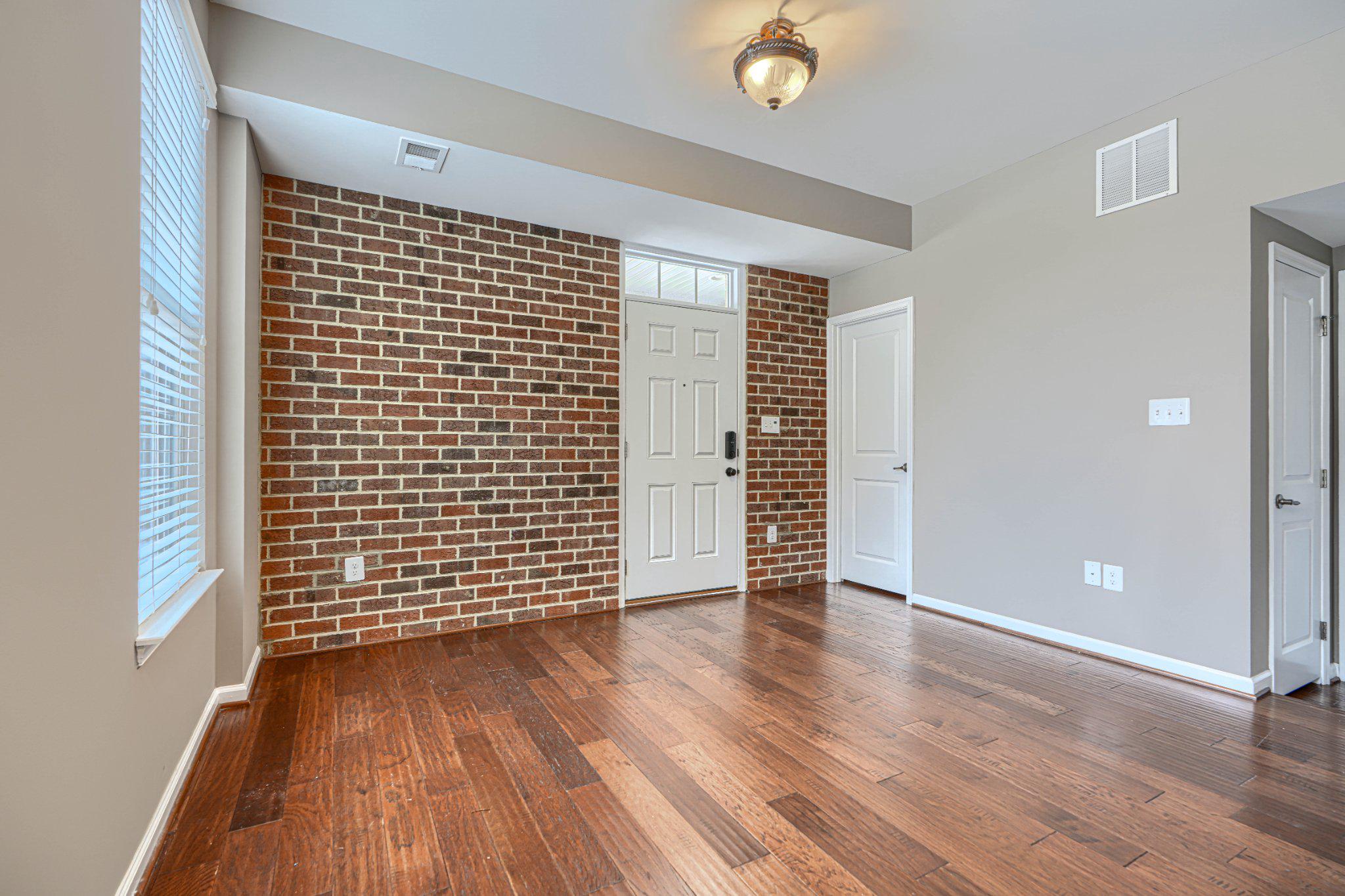O'DONNELL SQUARE - Residential