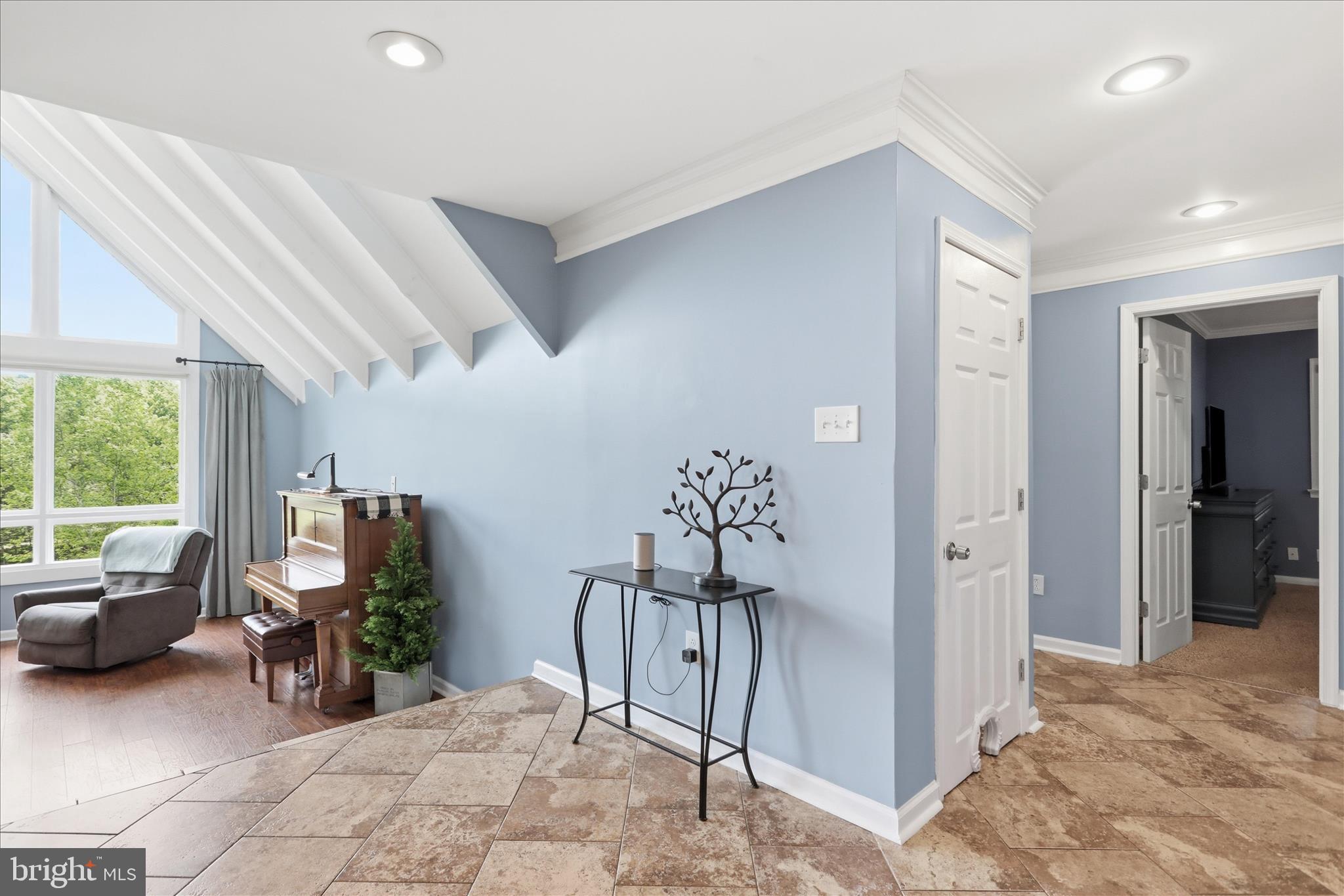 SHARPSBURG - Residential