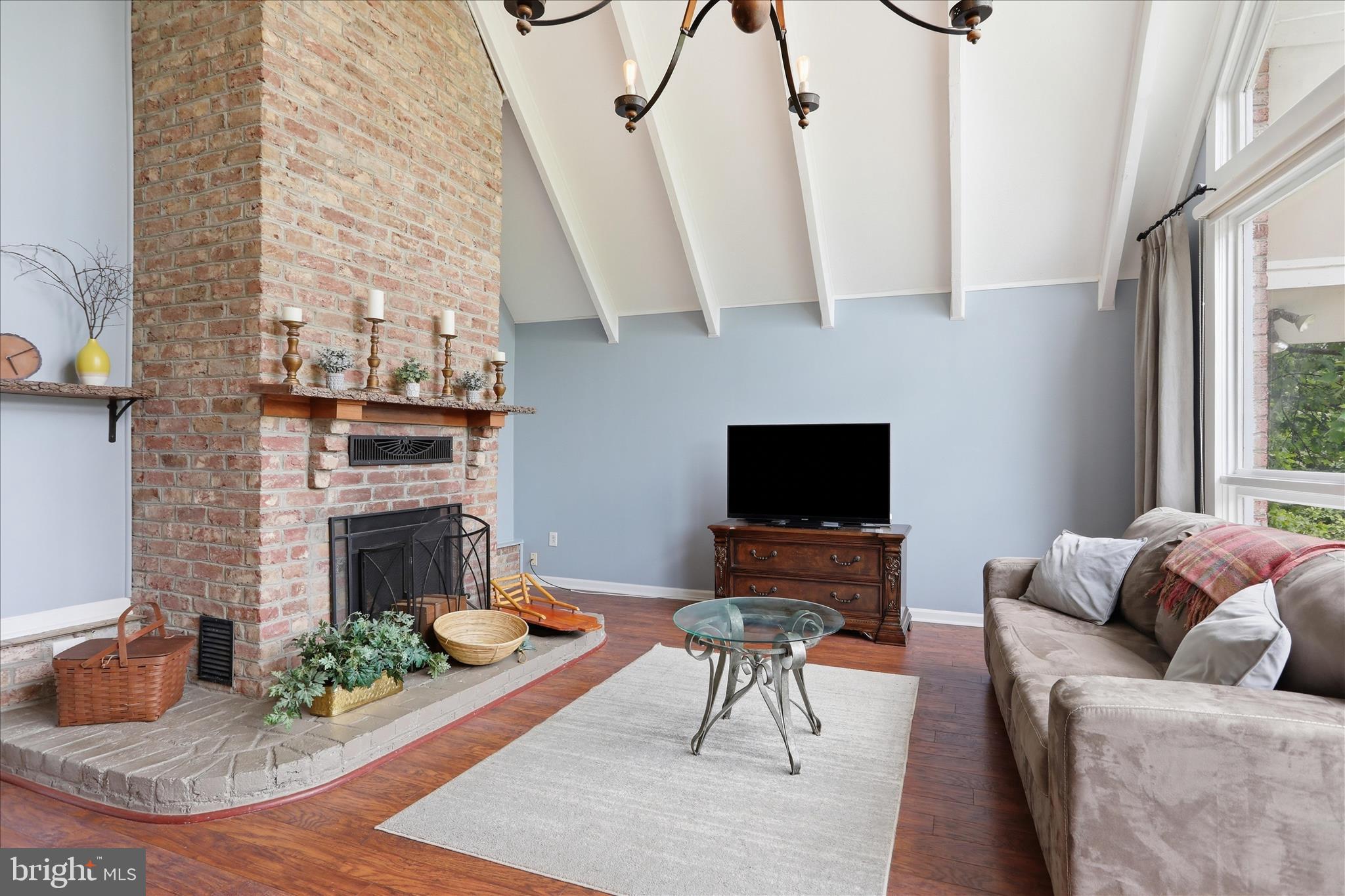 SHARPSBURG - Residential