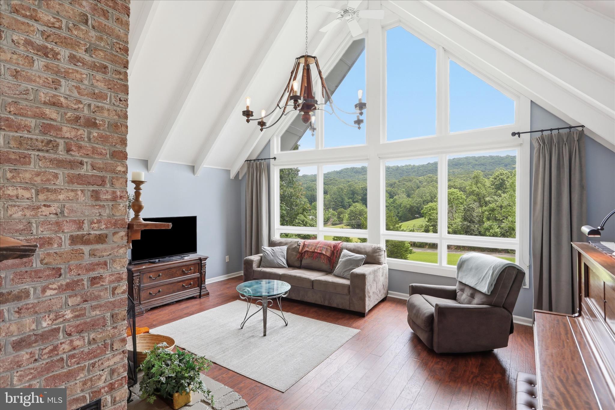 SHARPSBURG - Residential