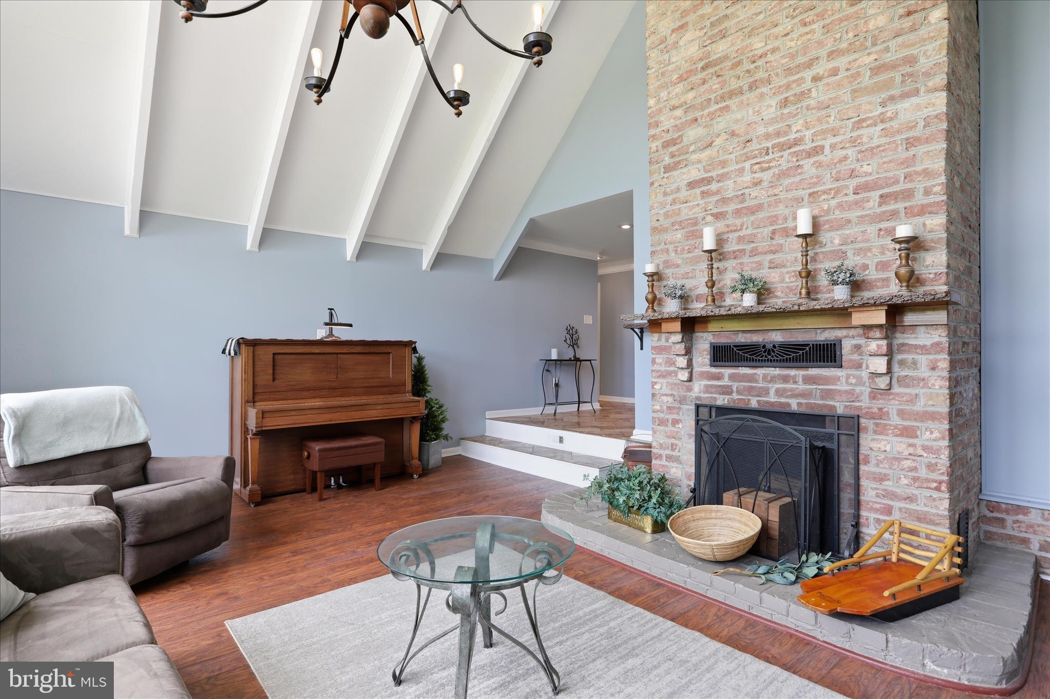 SHARPSBURG - Residential