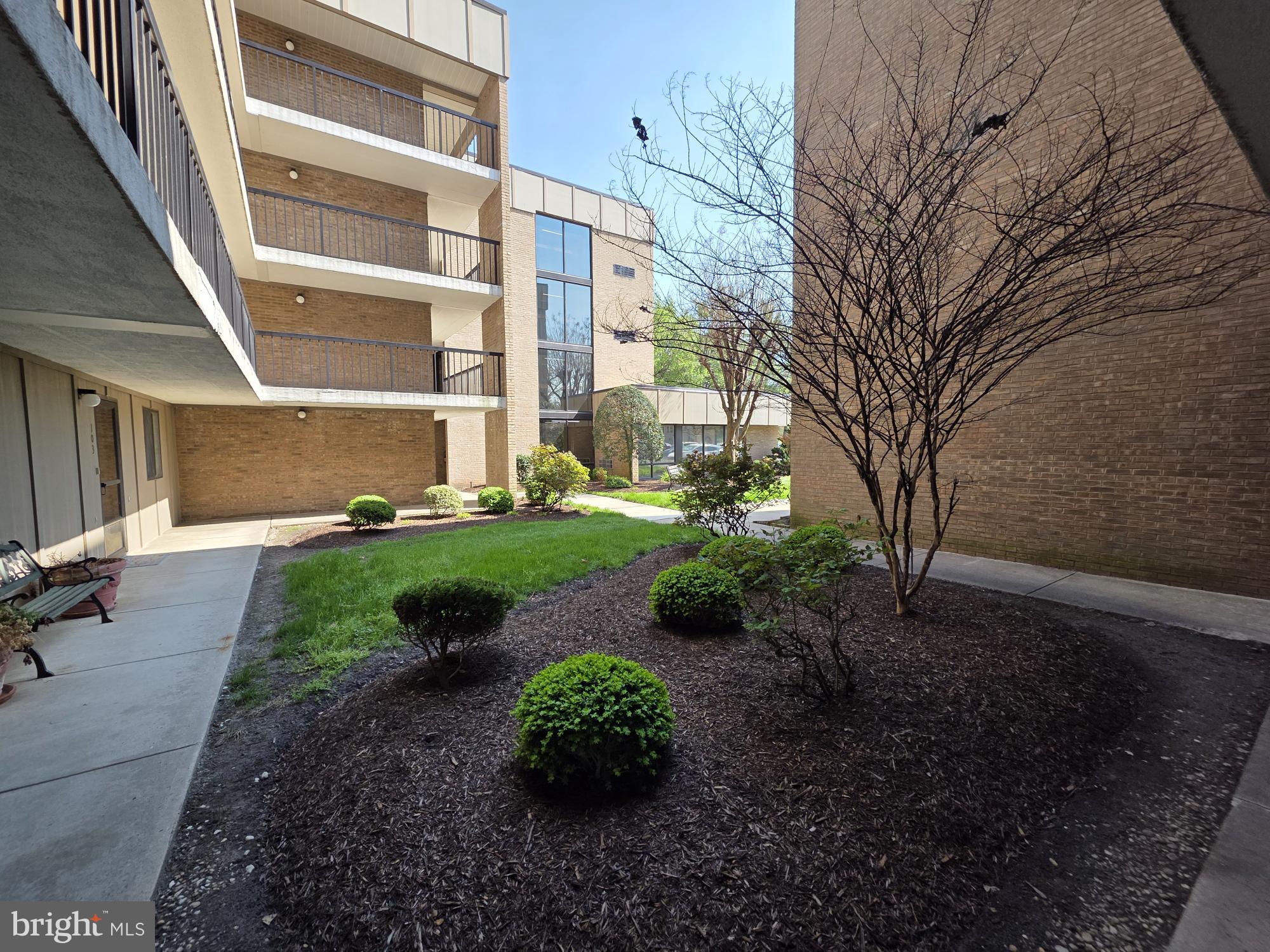 CANAL WOODS III - Residential