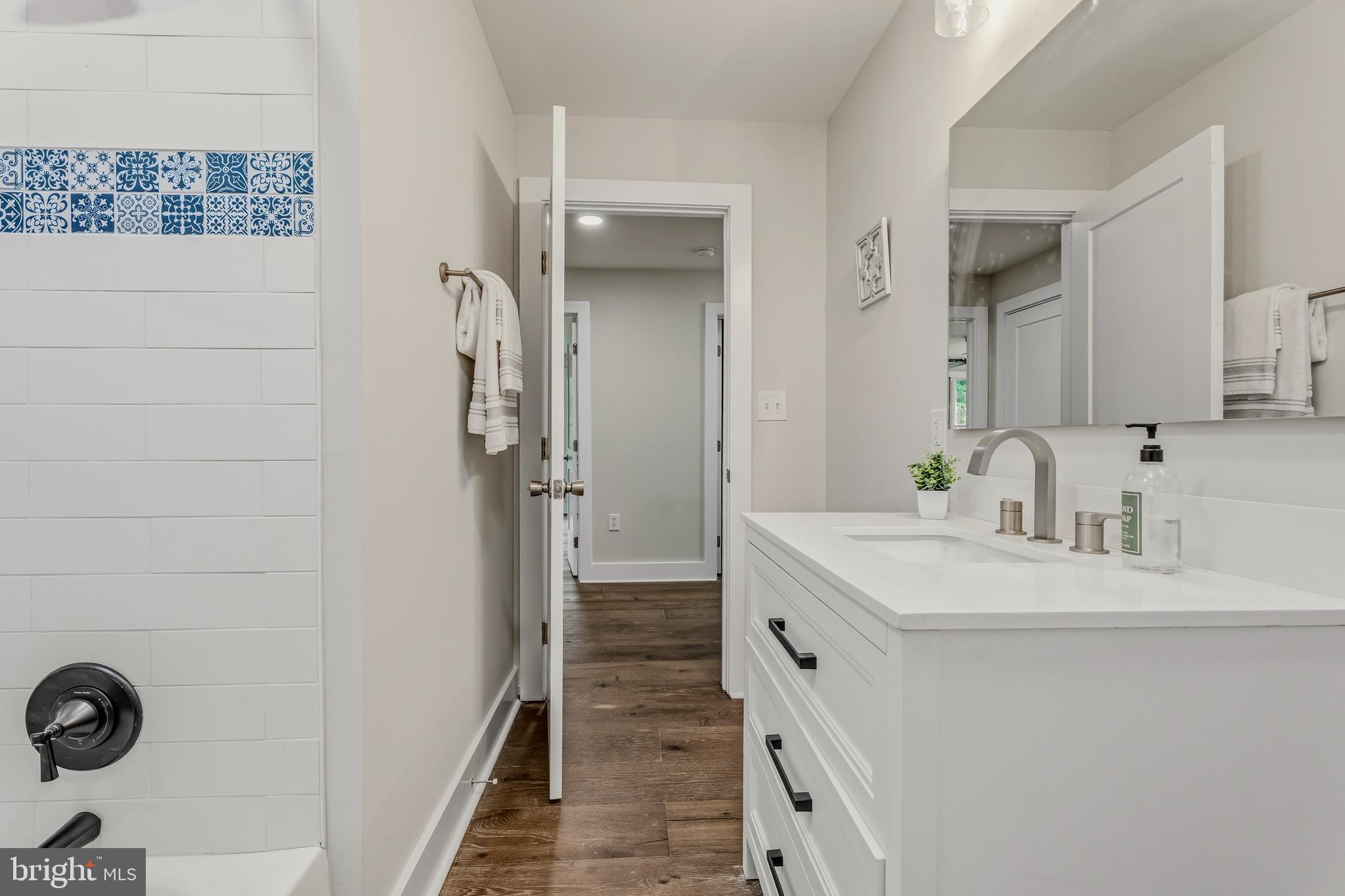 SWAN CREEK - Residential