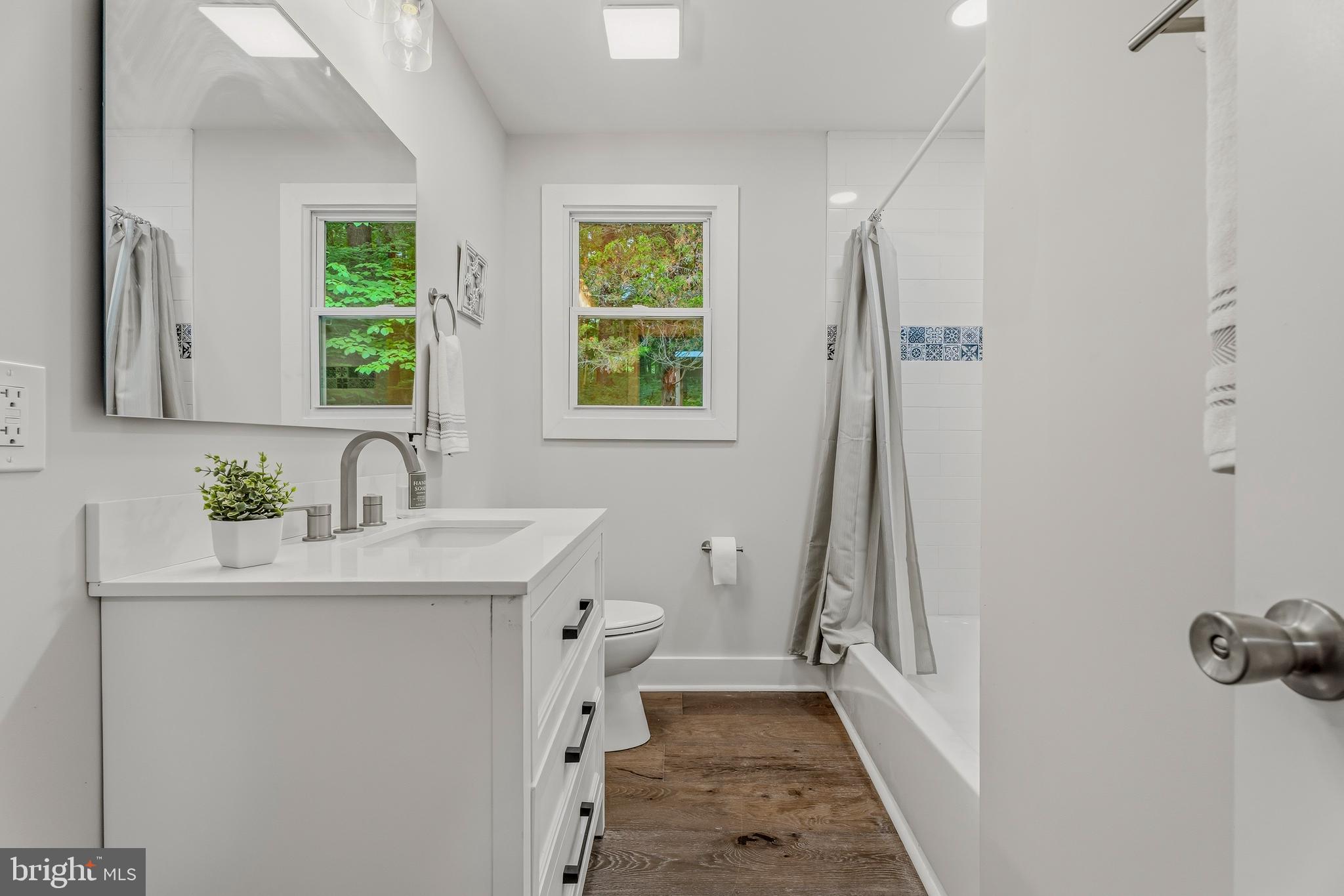 SWAN CREEK - Residential