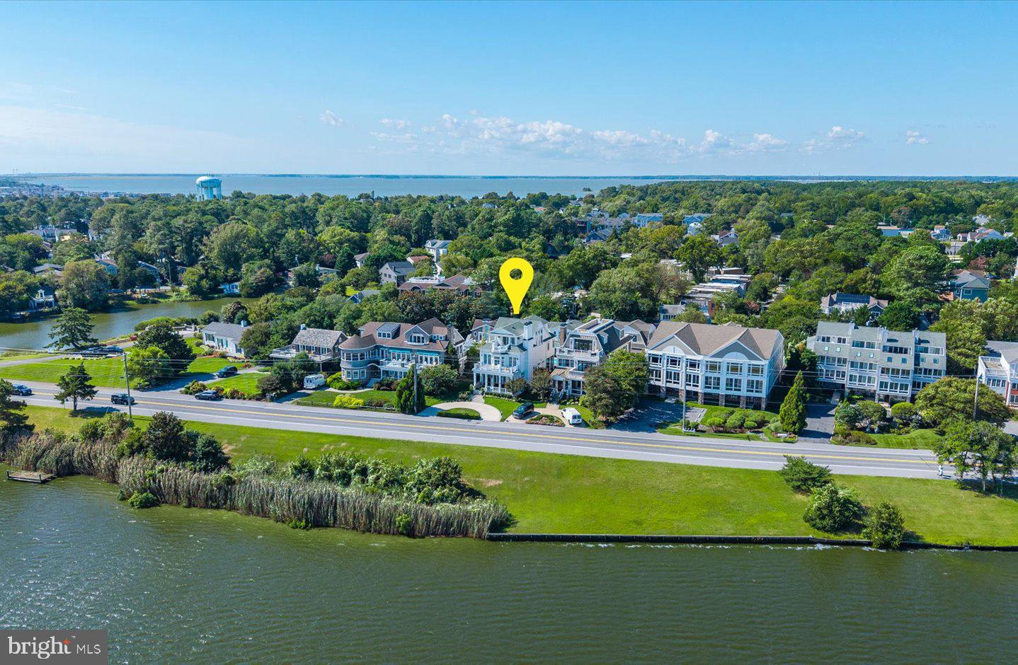 SILVER LAKE SHORES - Residential