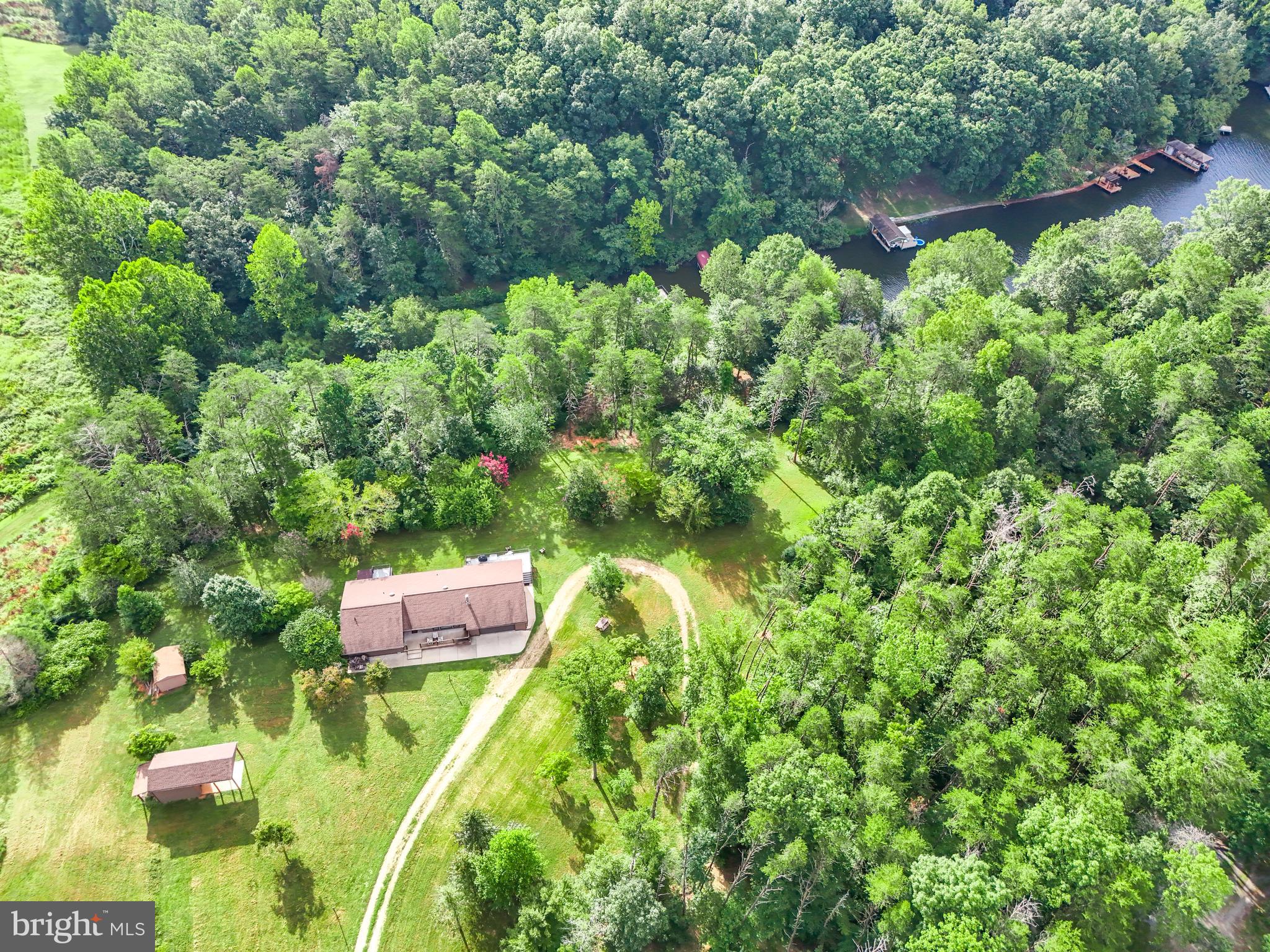 BEAR TREE COVE - Residential
