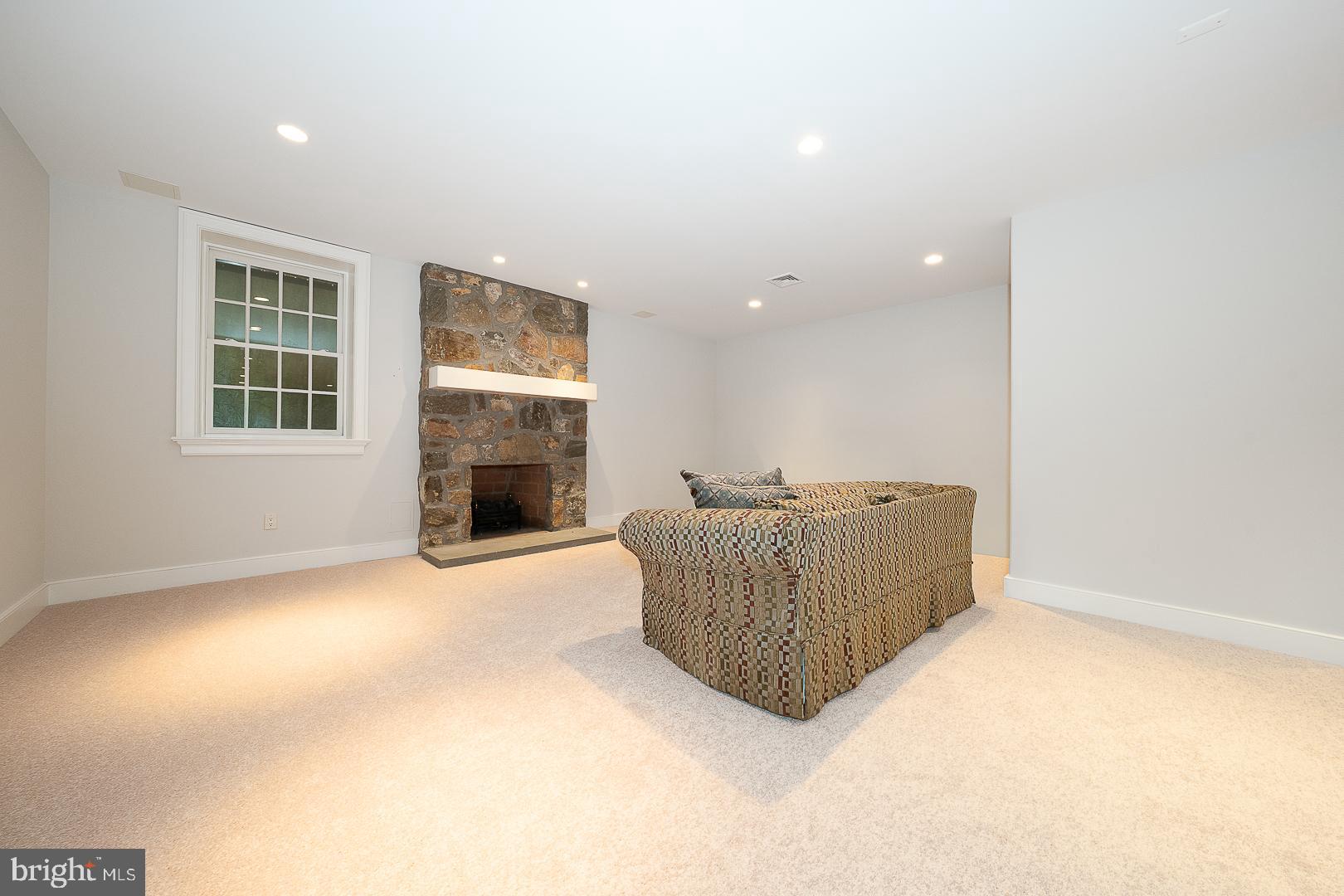 BUTTONWOOD FARMS - Residential