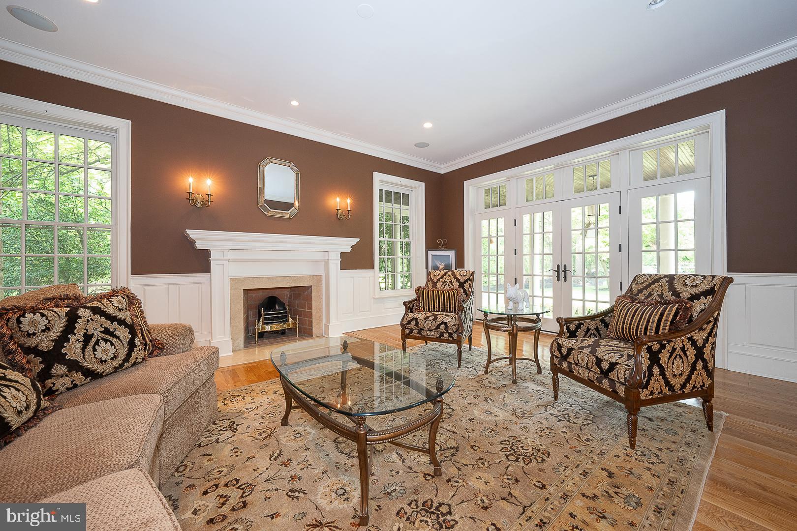 BUTTONWOOD FARMS - Residential